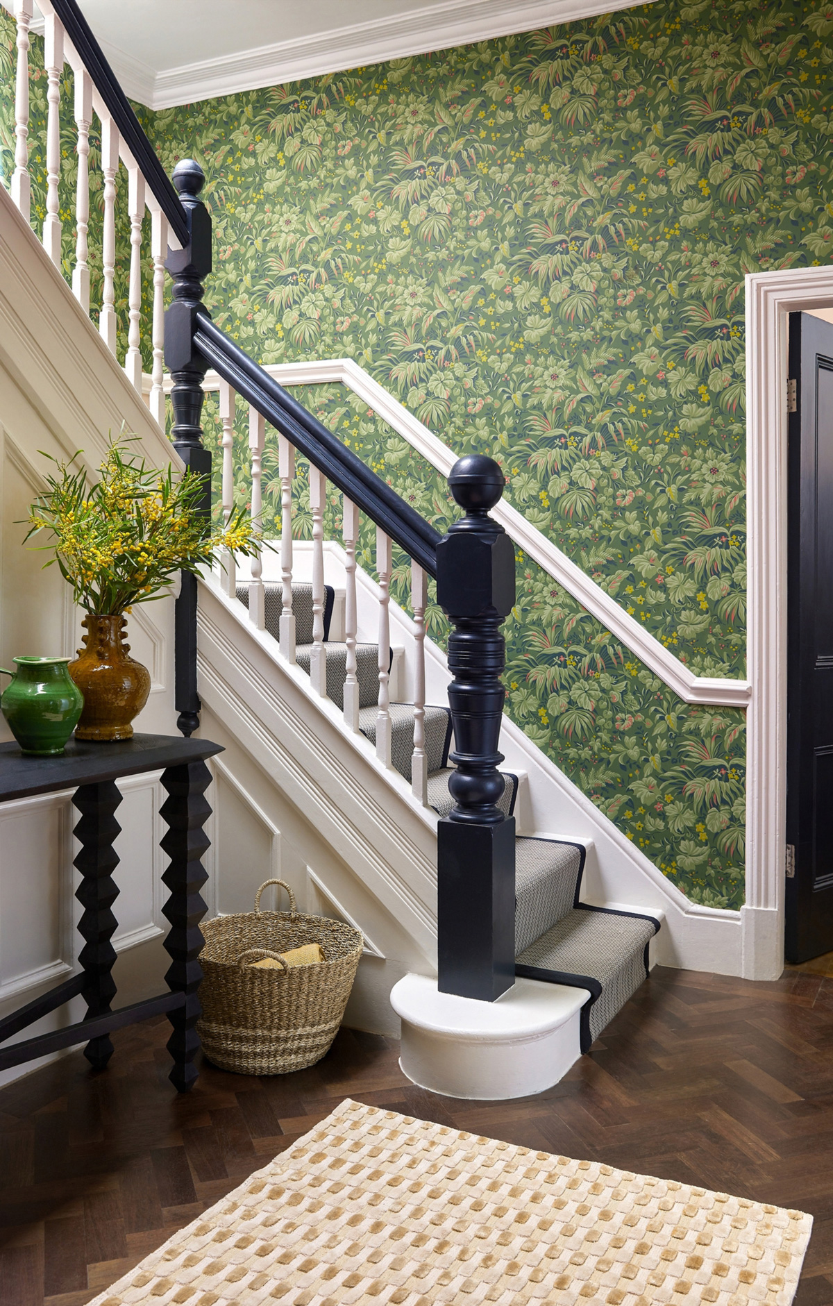 Papier peint Exotique Palmette vert - V&A Decorative Papers III d'Initiales | Réf. INI-2513-184-01