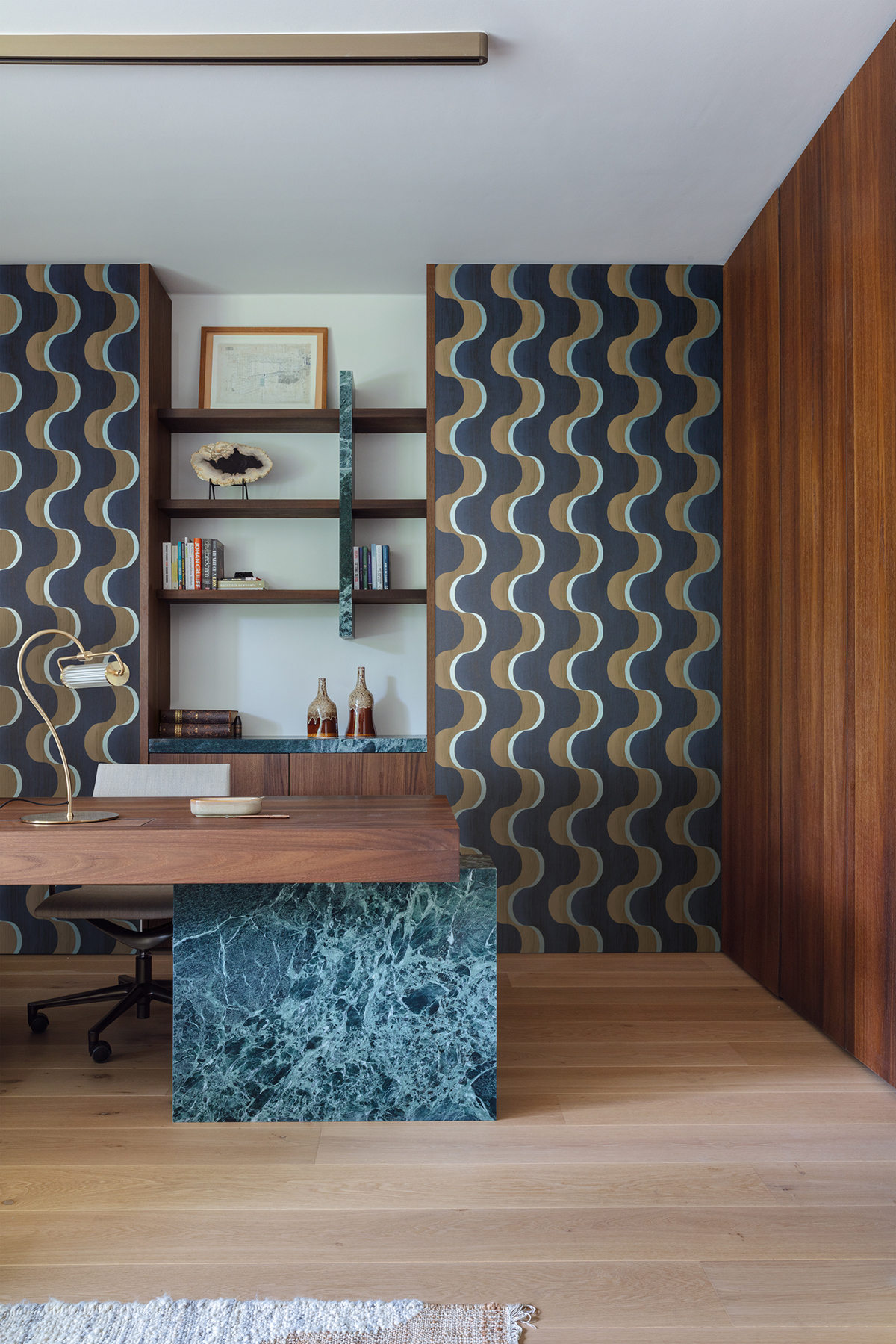 Papier peint Vague Graphique Flow bleu marine métallisé - Rhapsody de Masureel | Réf. MAS-RHA103