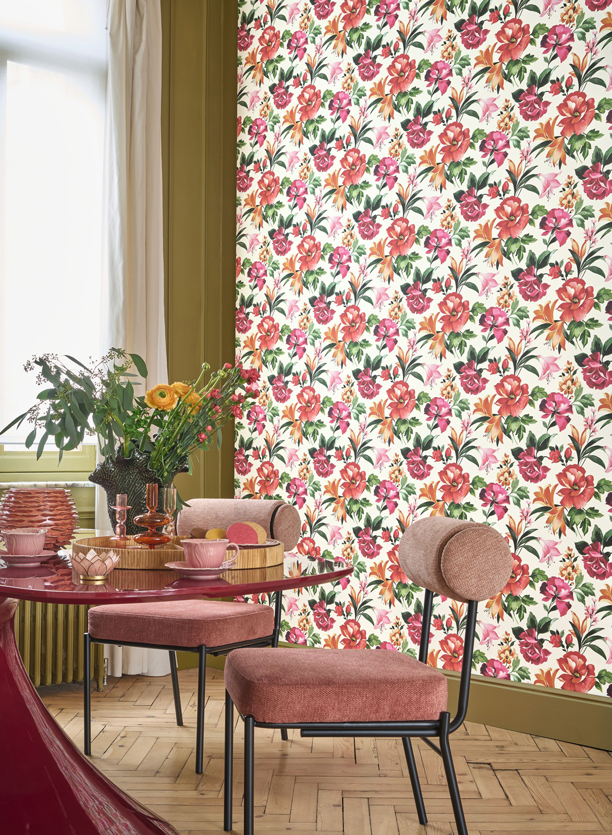 Papier peint Bouquet d'été rouge passion - Le Beau Jardin de Casadéco | Réf. BJAR202578654