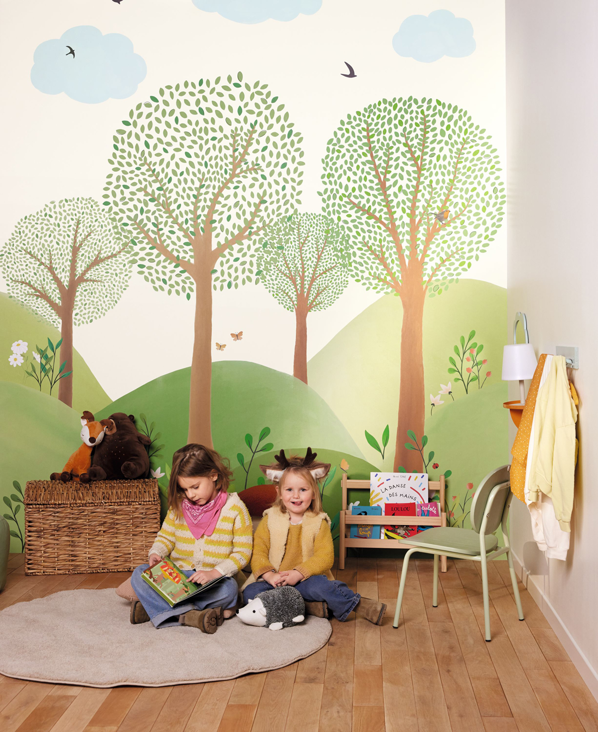 Papier peint panoramique Arbre Monde de la Forêt vert S 250X250 - Les Minis Mondes de Casélio | Réf. MNM105803206