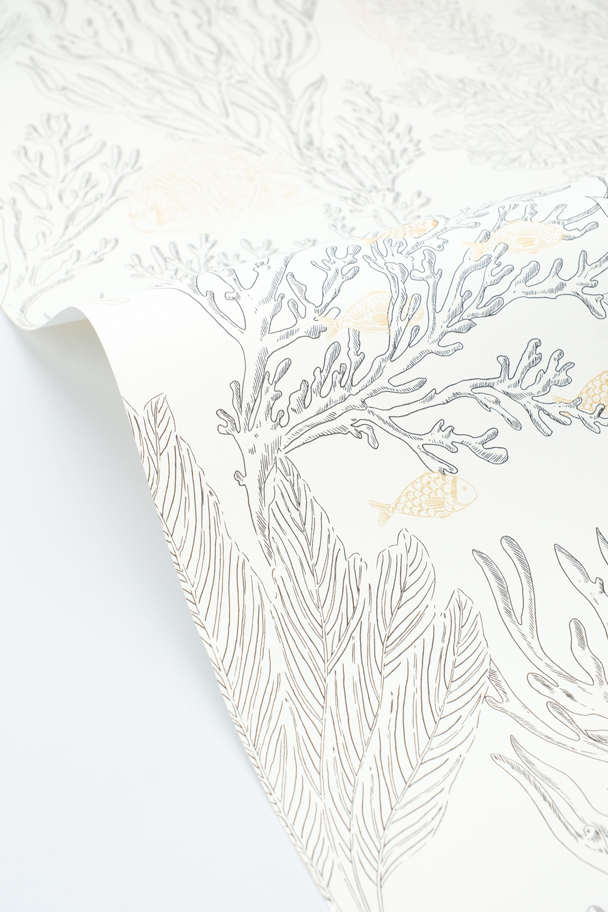 Papier peint Poisson Deep Abyss blanc doré - Moonlight 3 de Casélio ZOOM | Réf. MNL3107190971