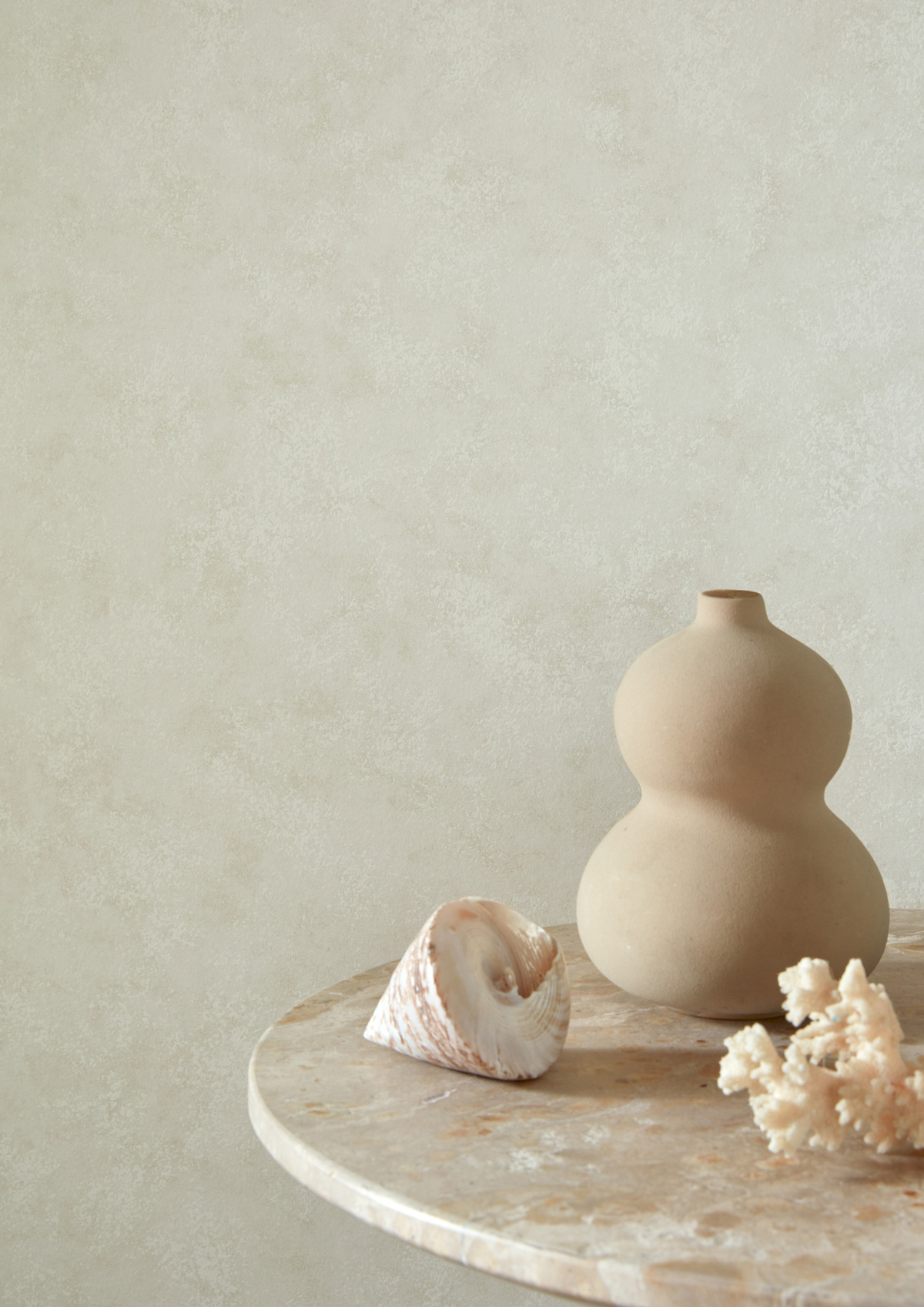 Papier peint Faux Uni Patine Henley ivoire - V&A Decorative Papers III d'Initiales | Réf. INI-2513-189-01