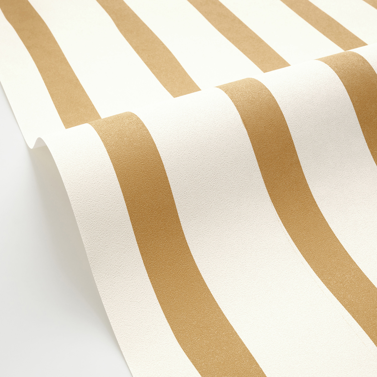 Papier peint Rayures Vagues Barito curry - Stay Wild de Casélio AMB3| Réf. WILD104950246