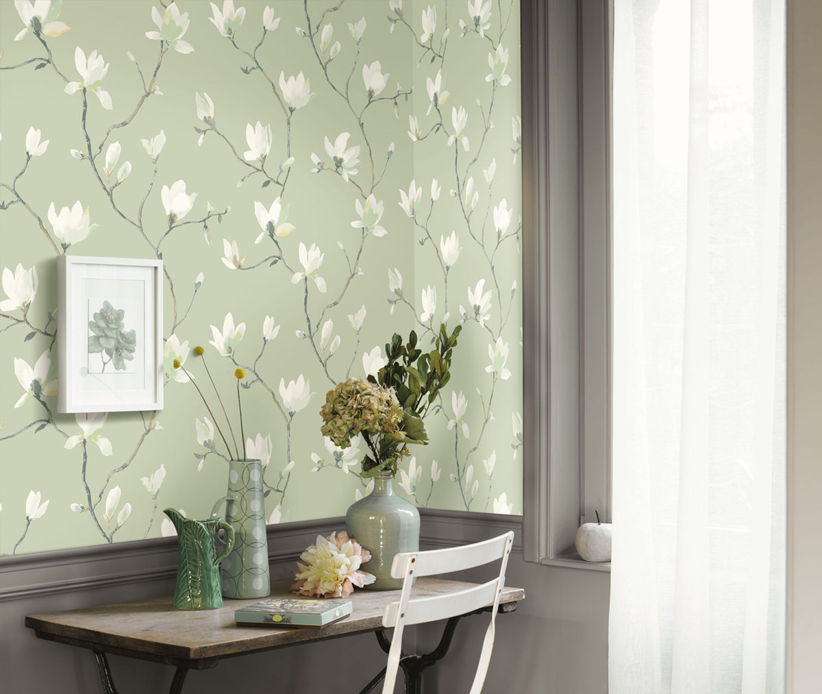 Papier peint Fleurs Suzhou vert sauge - Gardens de Casadéco | Réf. GADN82367428