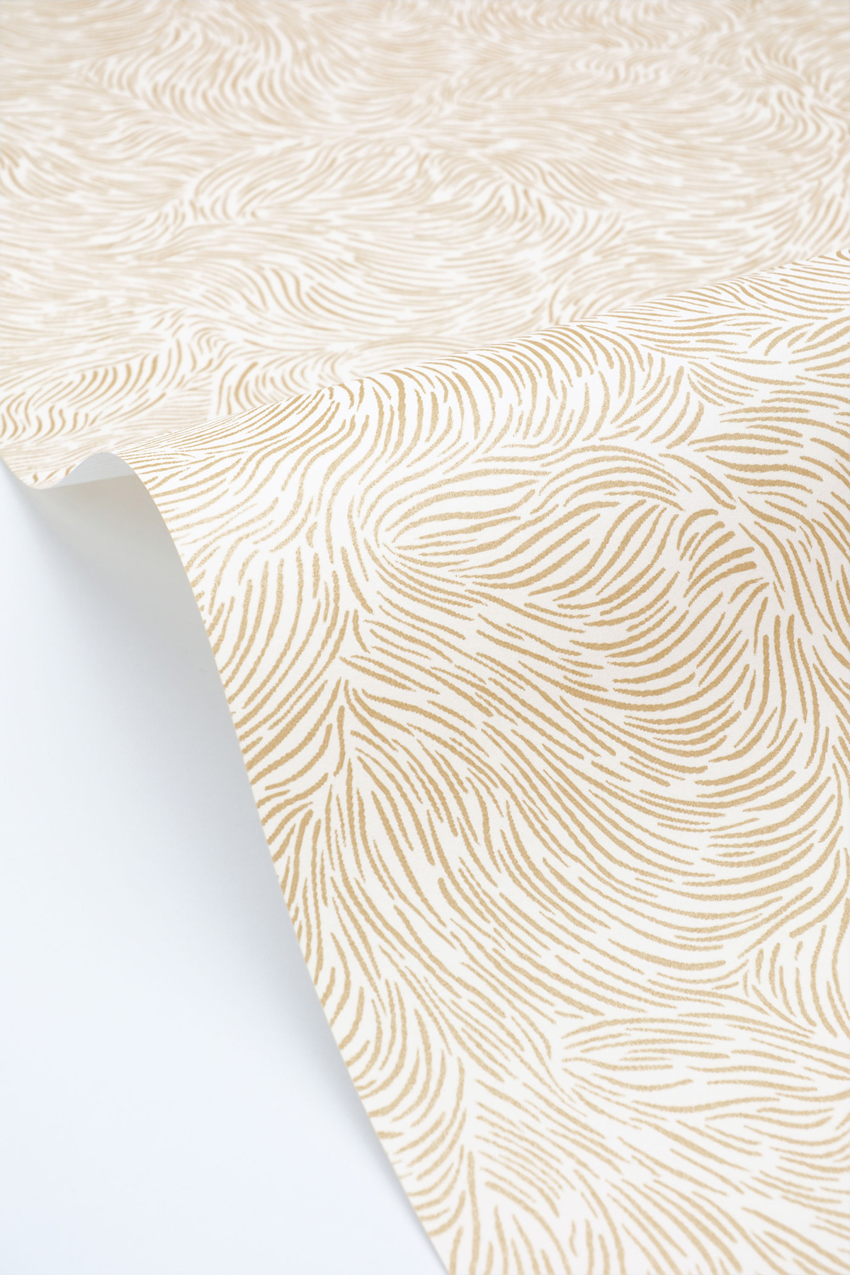 Papier peint Ondulations Graphiques Storm blanc doré - Moonlight 3 de Casélio ZOOM | Réf. MNL3107060222