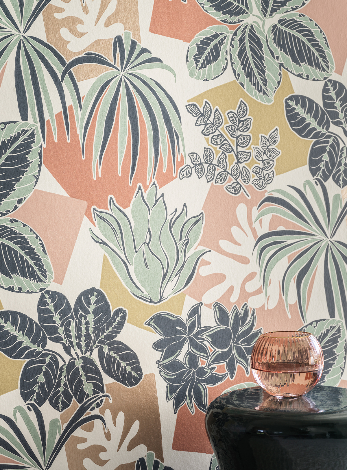 Papier peint Plante Géométrique Frondoso vert d'eau rose - Irisa d'Osborne & Little AMB2 | Réf. OSB-W7855-01