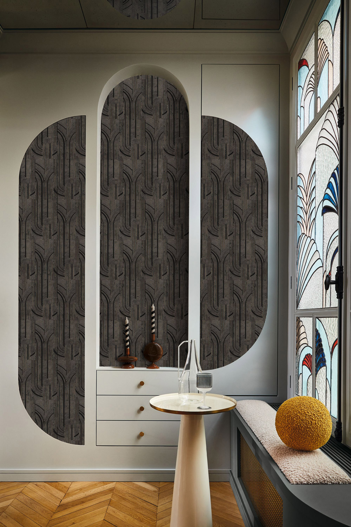 Papier peint Arche Porte noir doré - Faubourg des Lumières de Casamance | Réf. CAS-76282344