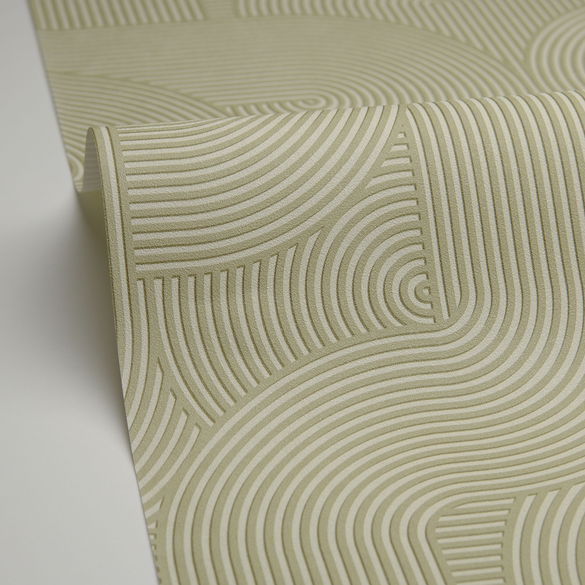 Papier peint Spirale Graphique Cercle vert kaki - Graphic de Casélio AMBV | Réf. GPC105517065