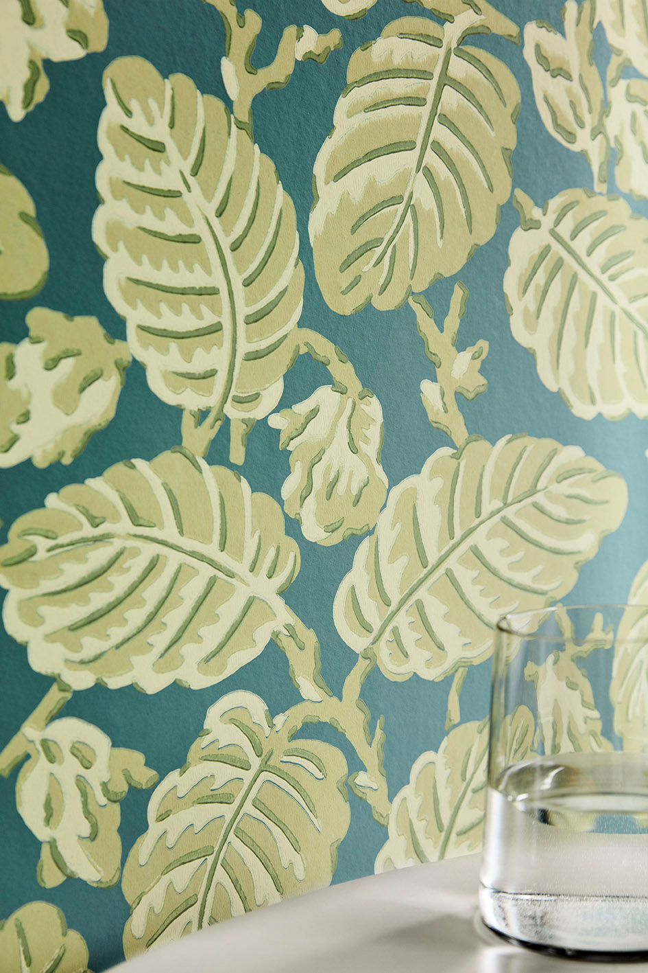 Papier peint nature Beech Nut Florence - National Trust Papers 2 de Little Greene AMB2 | Réf. 0260BEFLORE