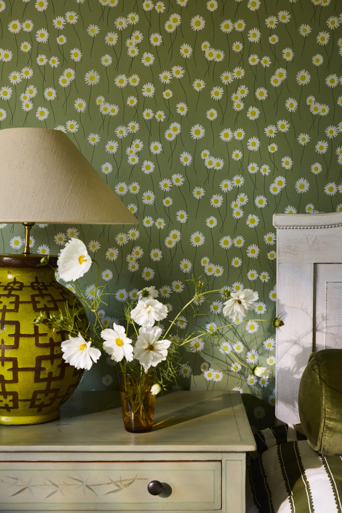 Papier peint Fleur Moon Daisies Garden - In The Garden de Little Greene AMB2 | Réf. 0234MDGARDE