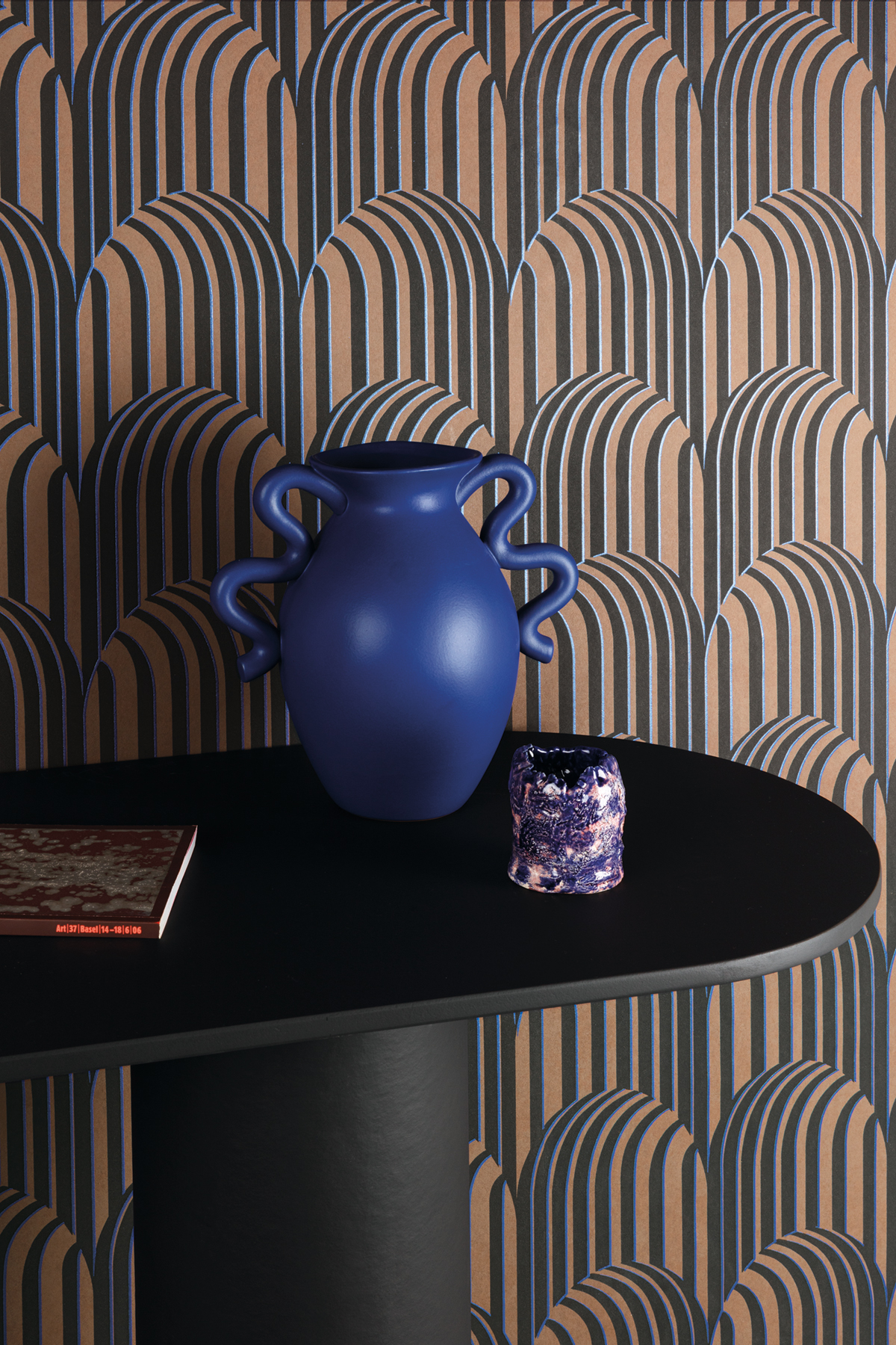 Papier peint Arche Art Déco Arko bleu électrique métallisé - Rock de Masureel AMB2 | Réf. MAS-ROC304