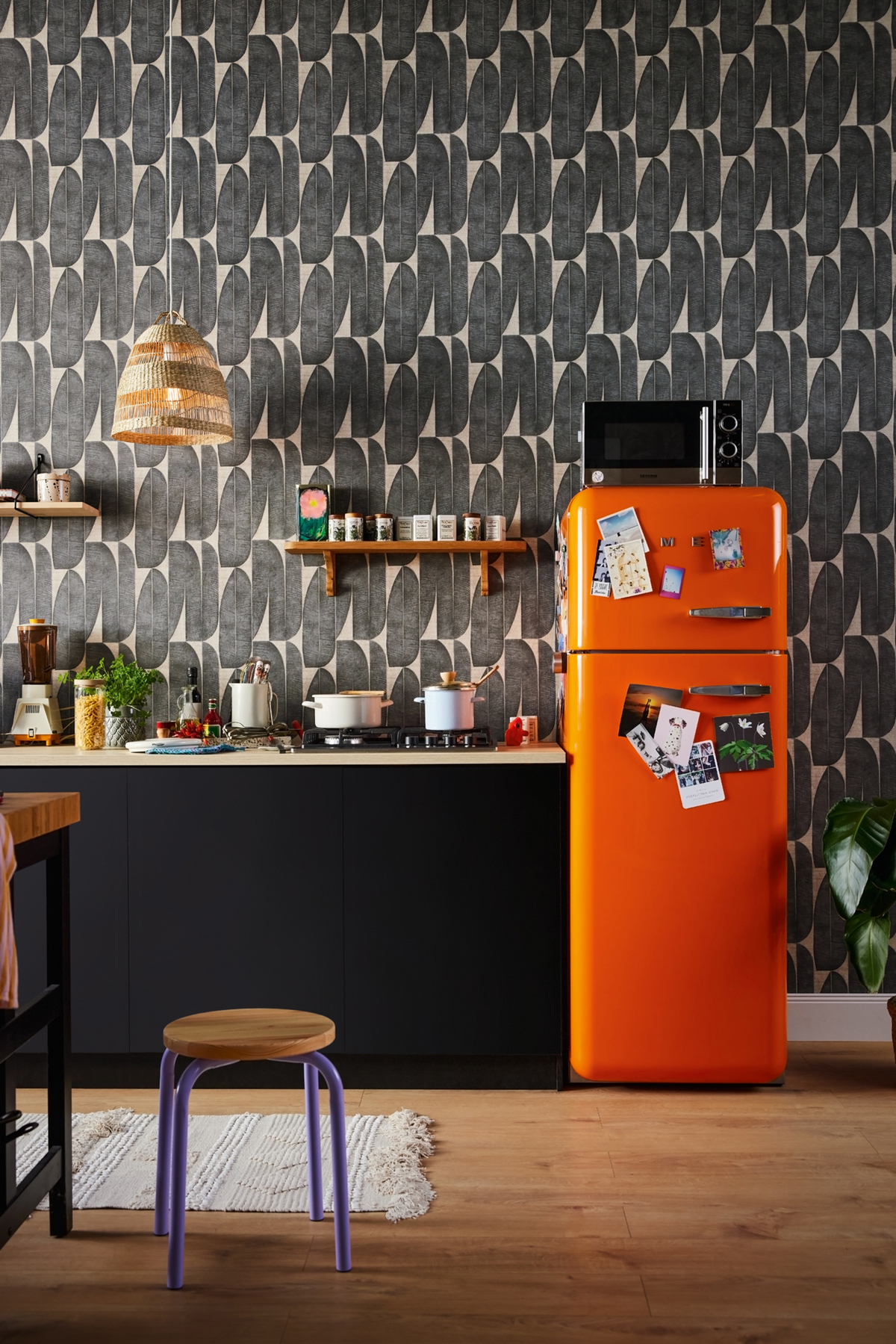 Papier peint Grandes Palmes Géométriques gris foncé - Stories of Life d'A.S. Création AMB2 | Réf. AS-396583