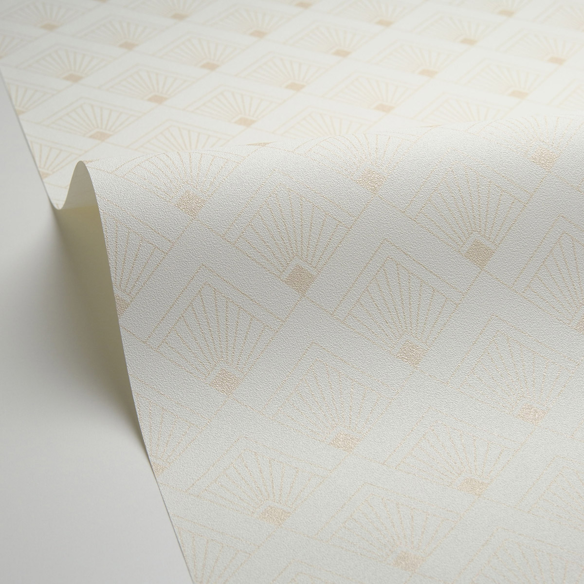 Papier peint Art Déco Carré Effervescence blanc beige nacré - Elégance de Casélio AMB2| Réf. ELC105310000