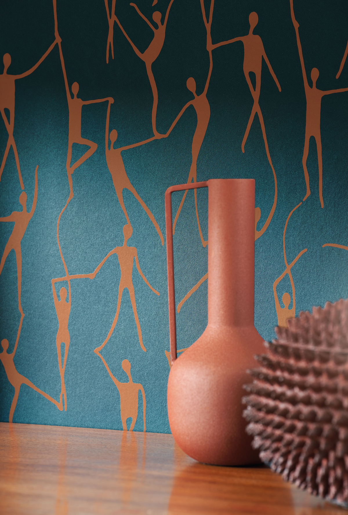 Papier peint Original Danse Alberto camel bleu métallisé - Iconic de Casadéco AMB2 | Réf. CONI88426727