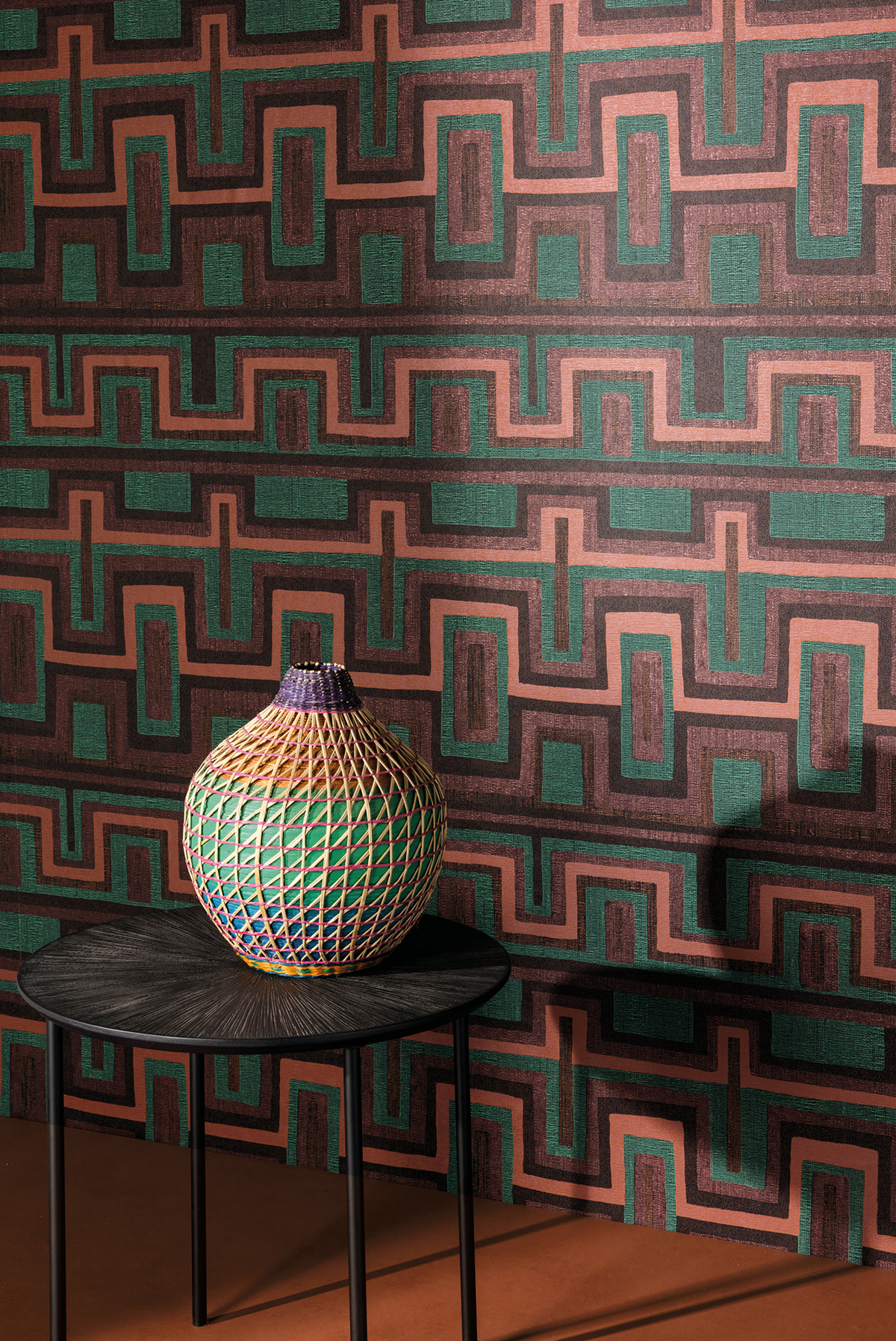 Papier peint Géométrie Tapis Morelos vert émeraude - Amani de Masureel AMB2| Réf. MAS-AMA005