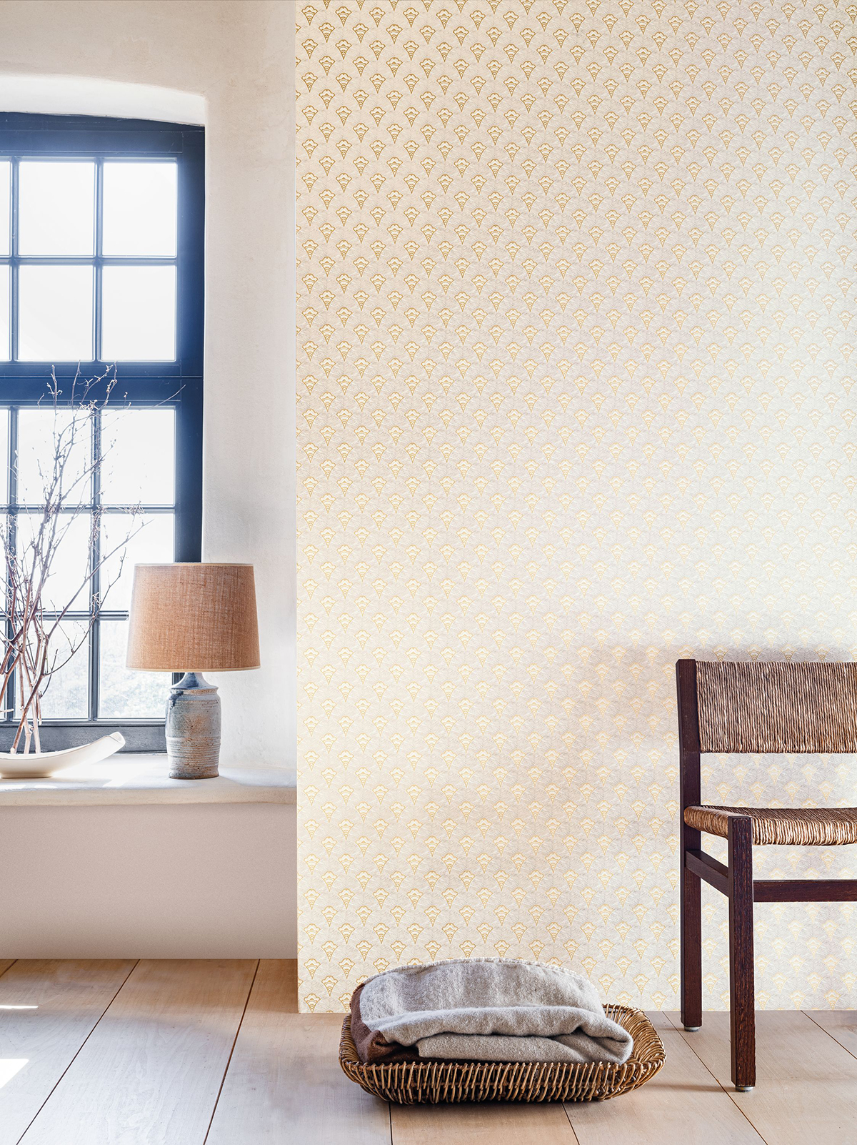 Papier peint Palme Ethnique Adenium doré - Mirage de Casamance | AMB Réf. CAS-75250916