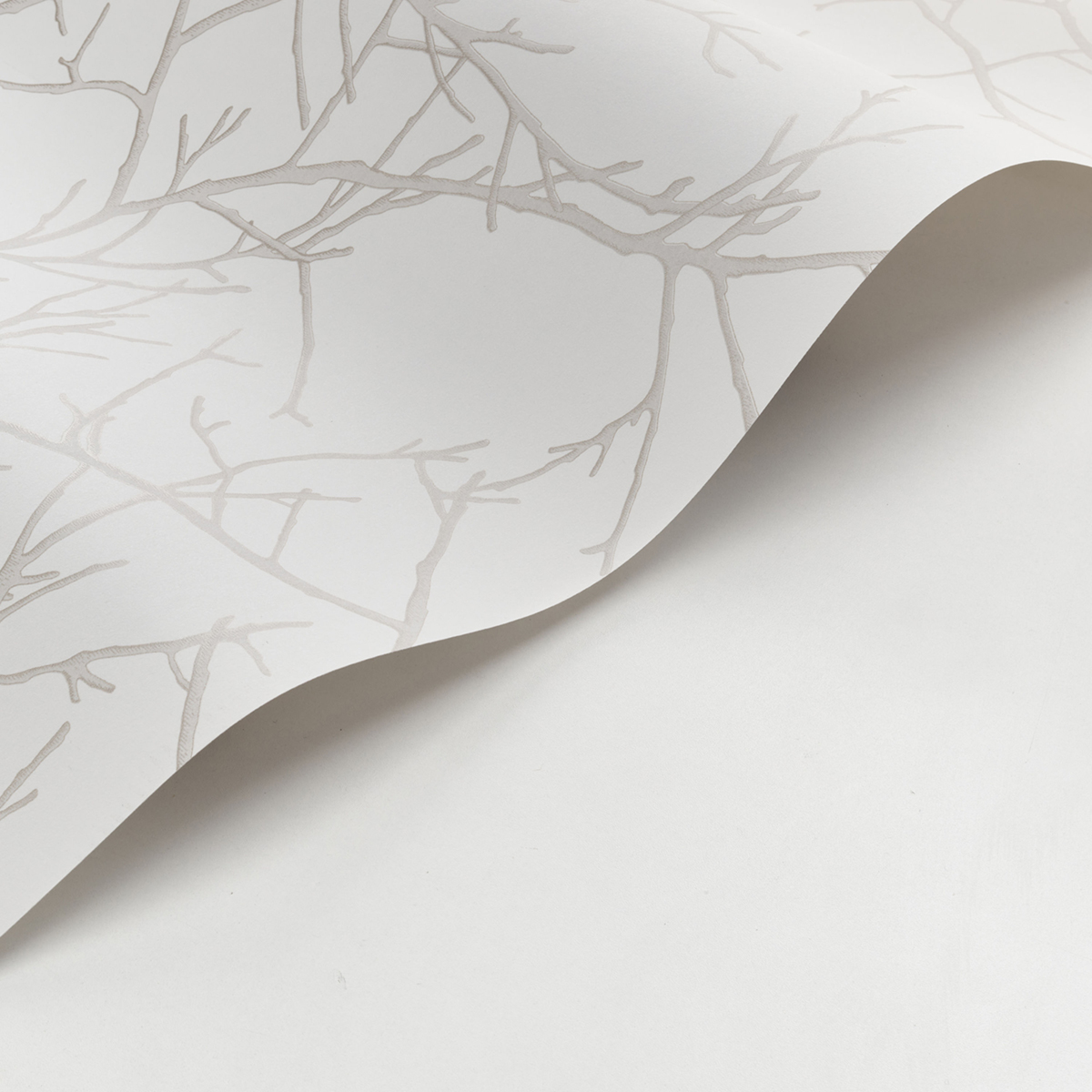 Papier peint Ecorce d'Arbre Mythe beige irisé - Voyage Onirique de Casadéco | Réf. ONIR87260217