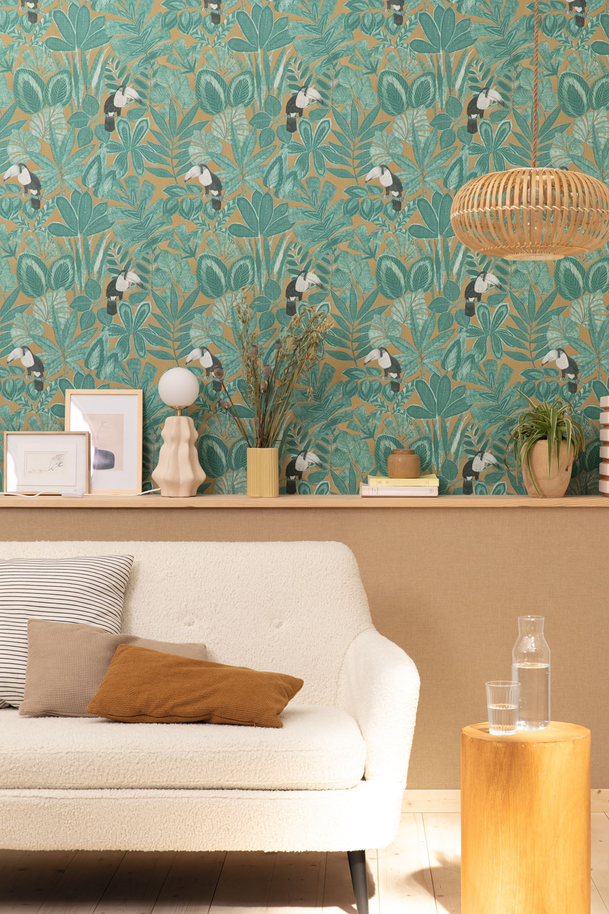 Papier peint Toucan Rio vert ocre - Green & Co de Casélio | Réf. GCO103922754