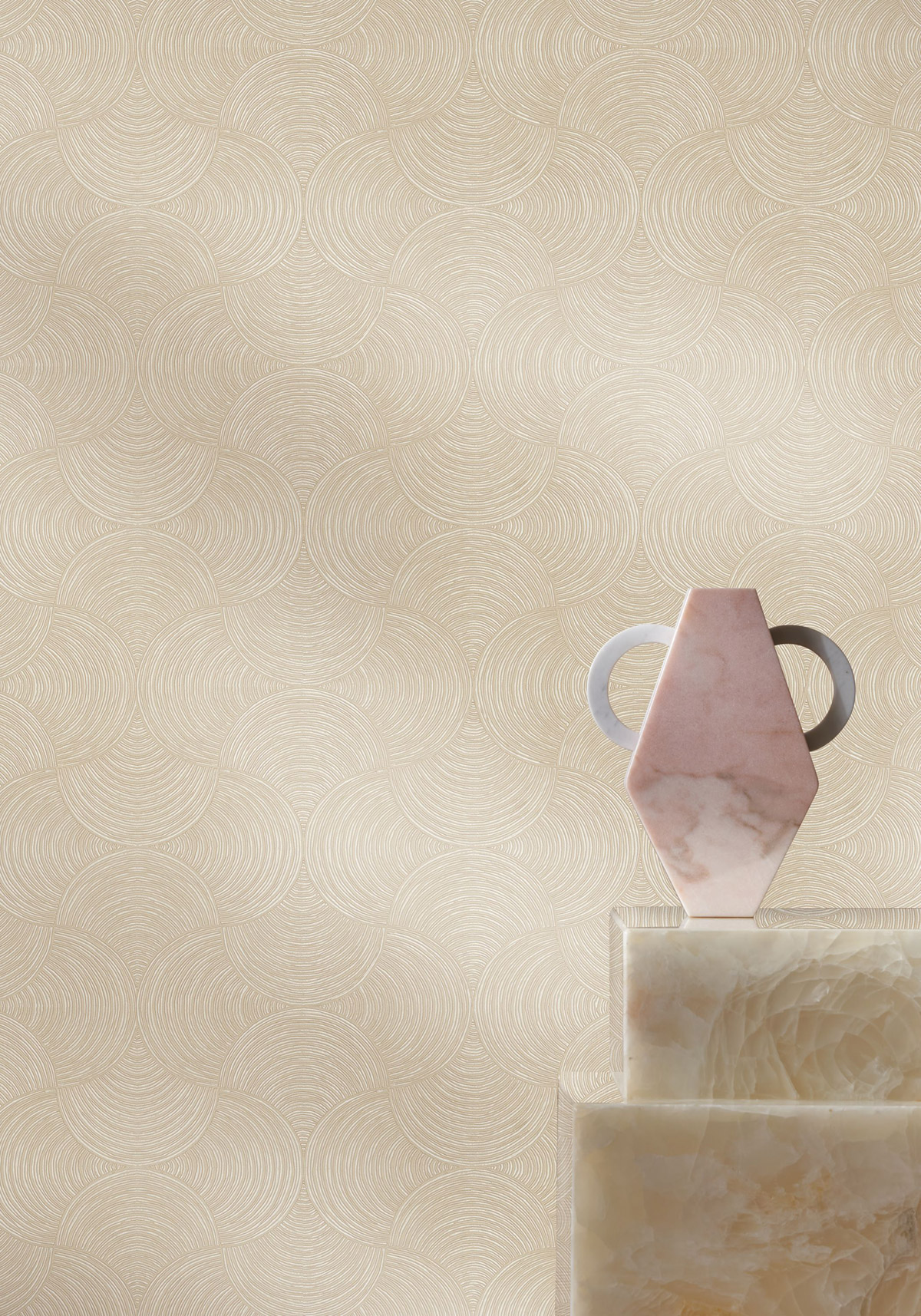 Papier peint Éventail Art Déco Météore beige sable argenté - Magnitude de Casamance | Réf. CAS-76630508