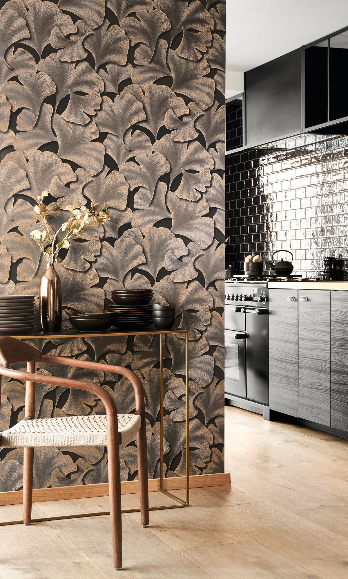 Papier peint Feuille Gingko Biloba noir et doré - Gingko de Casadéco | AMB Réf. GINK86249404