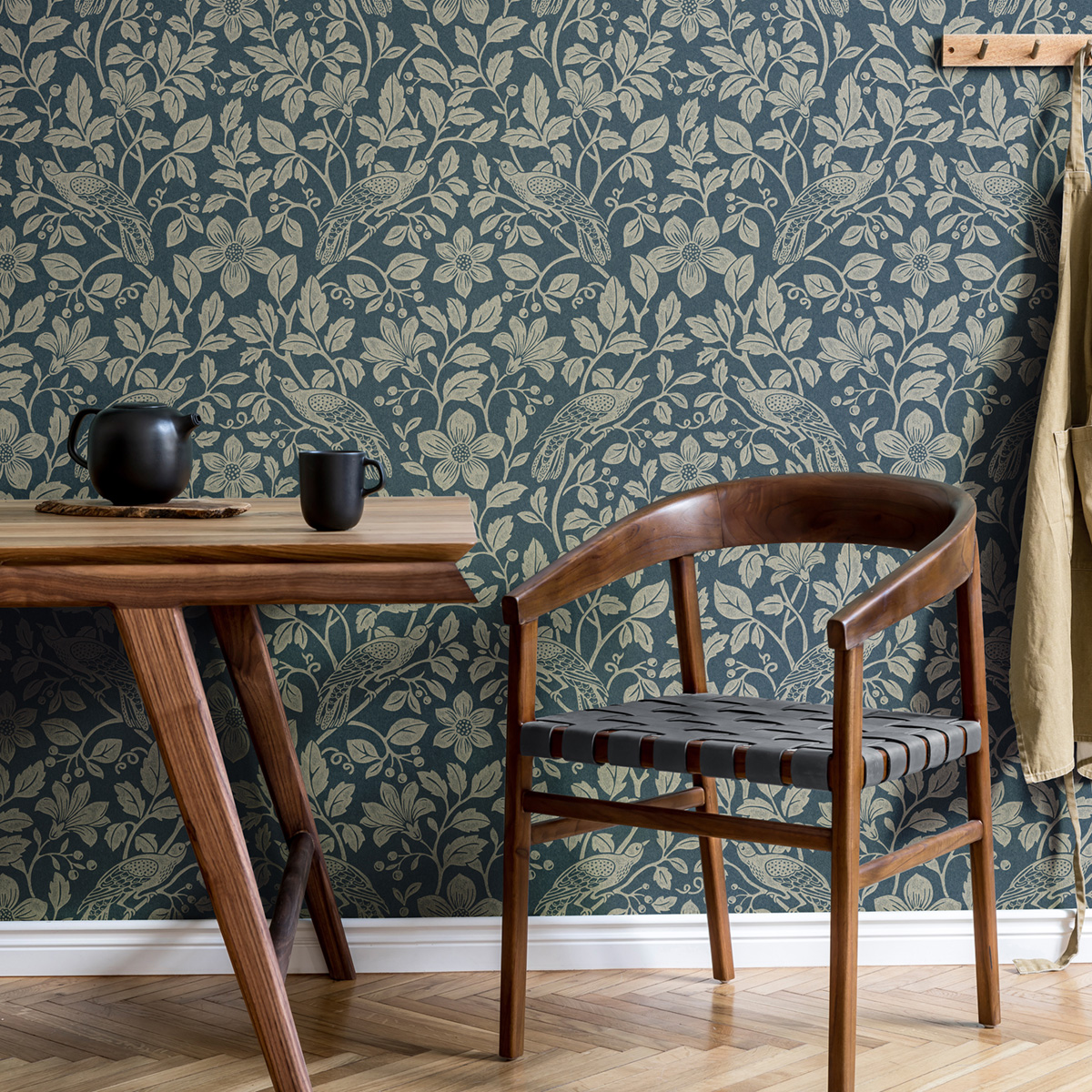 Papier peint Oiseau Floral Marlow bleu marine - Beaux Arts de Lutèce | Réf. LTC-M1818