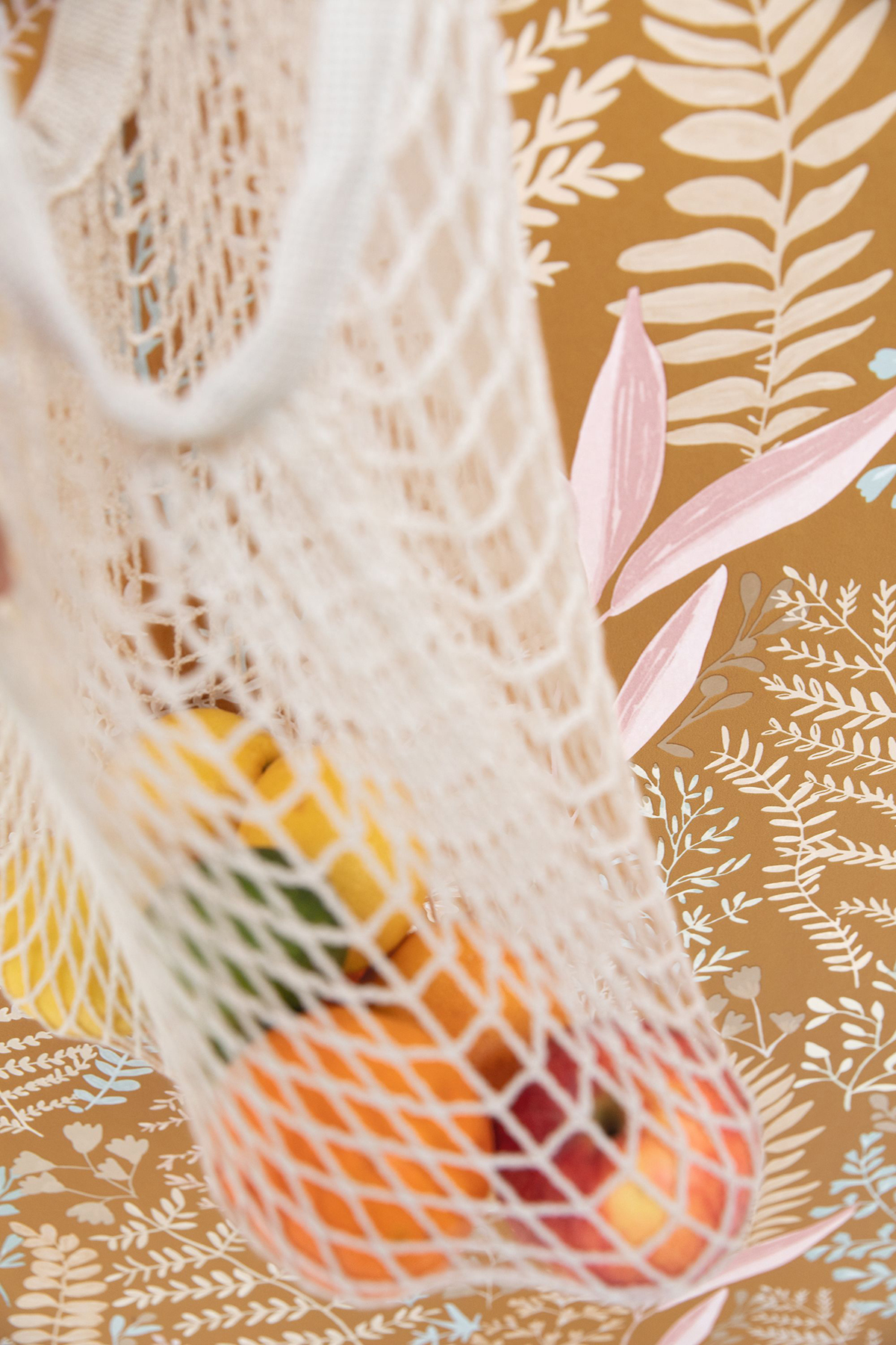 Papier peint Feuillage Woodland curry et doré - La Forêt de Casélio | Réf. FRT102922347