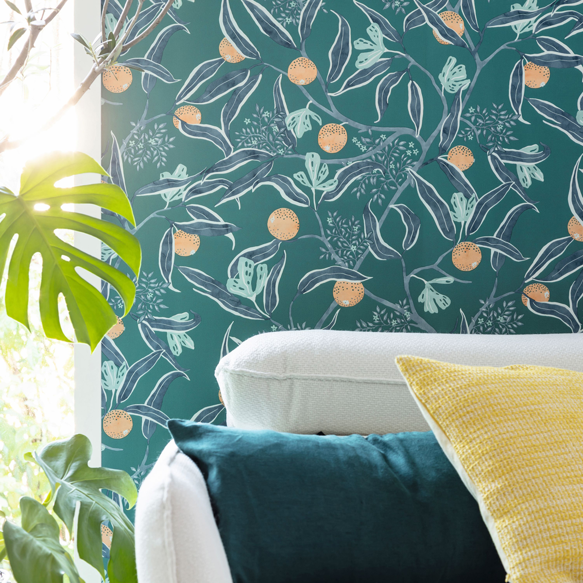 Papier peint Fruit Eurydice bleu paon - Danae de Casélio AMB2 | Réf. DAE103616066