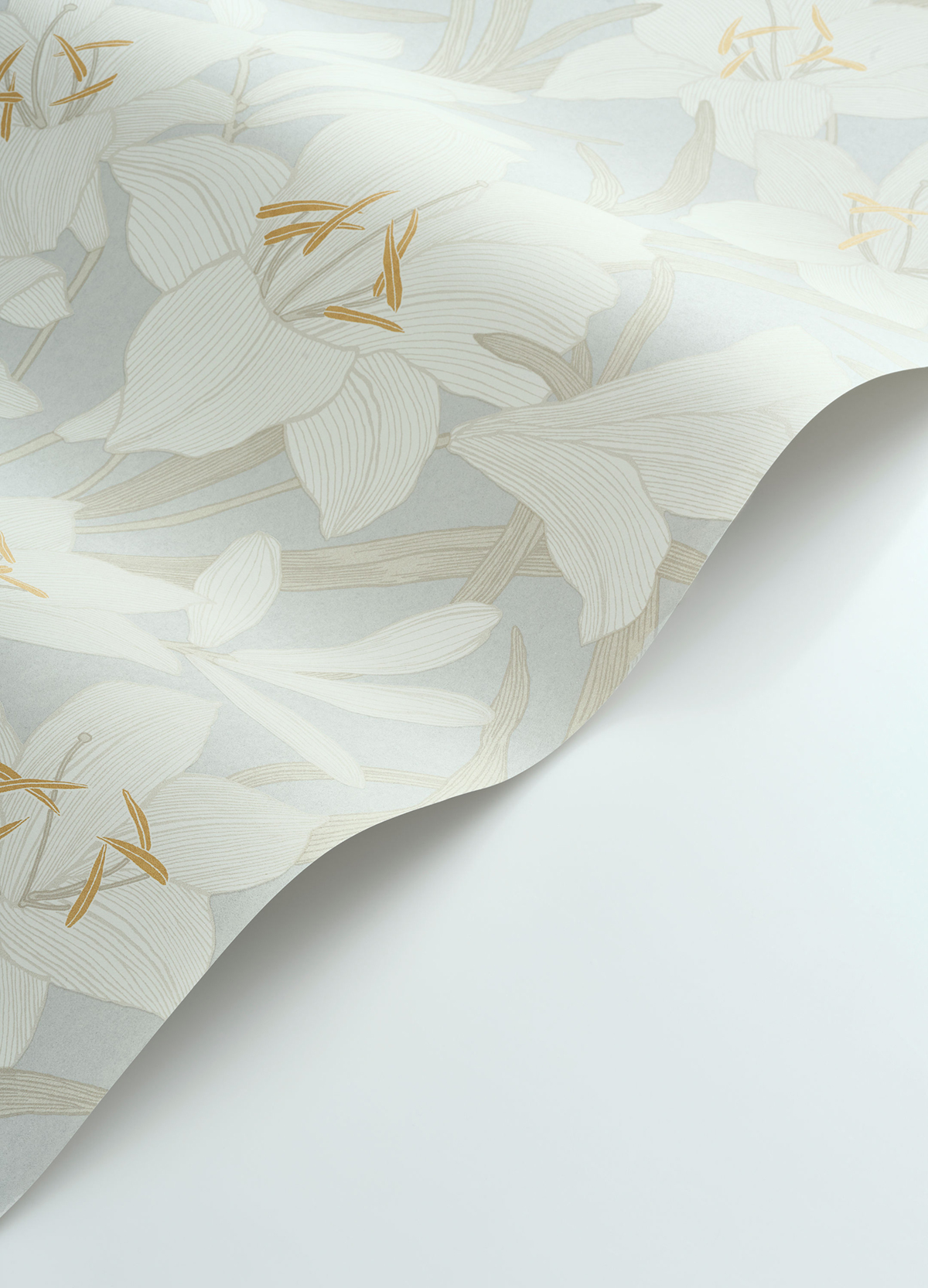 Papier peint Fleur Clair de Lys bleu doux - Le Beau Jardin de Casadéco VAGUE | Réf. BJAR202586127