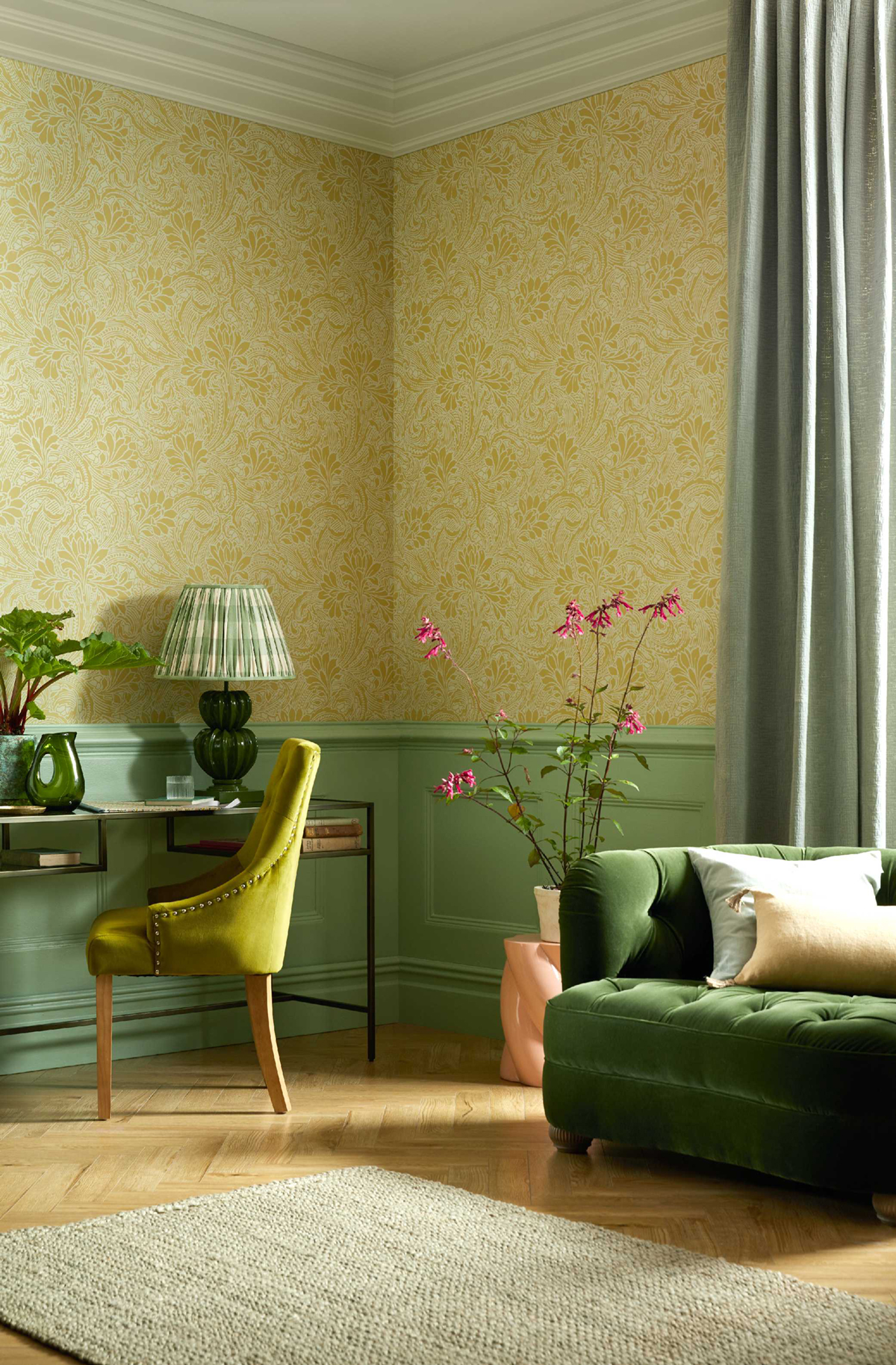 Papier peint Fleur Baroque Eden jaune doux - V&A Decorative Papers d'Initiales | Réf. INI-31117302