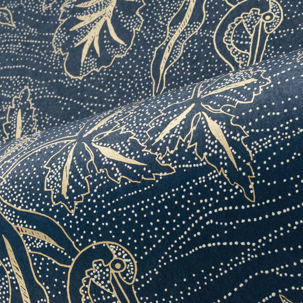 Papier peint Oiseau Pois Mirador bleu nuit doré - L'Ile aux Oiseaux de Casamance | Réf. CAS-75891834