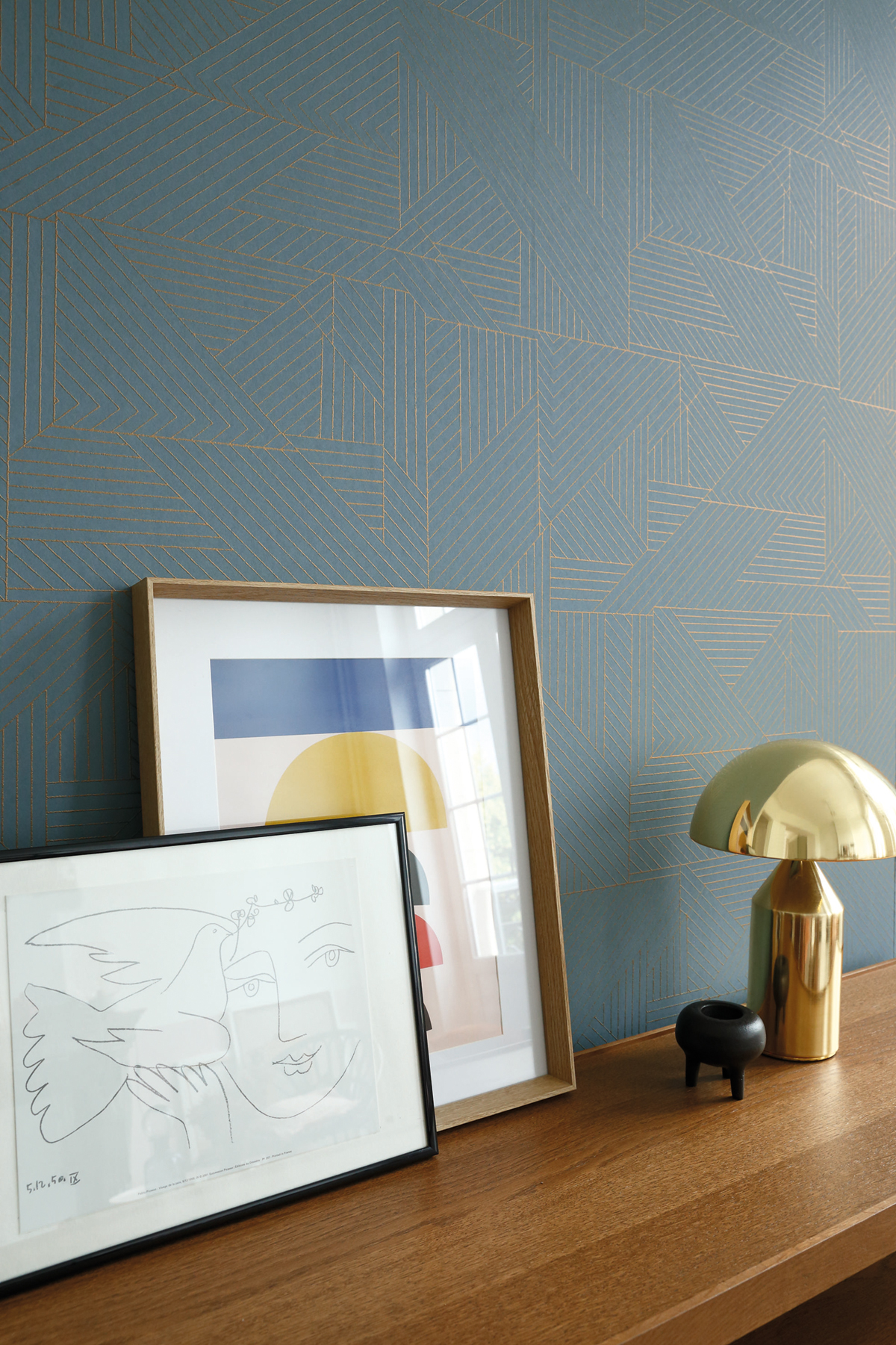 Papier peint Géométrique Prisme vert de gris - Delta de Casamance AMB  | Réf. CAS-74621834