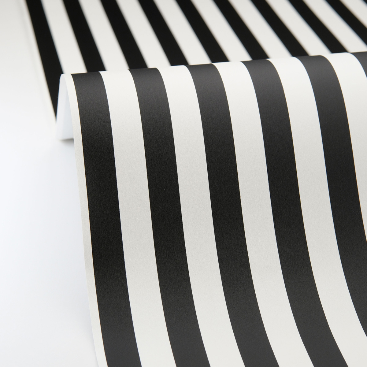 Papier peint Arche Graphique Delicacy noir doré - Moonlight 3 de Casélio ZOOM | Réf. MNL3106569129