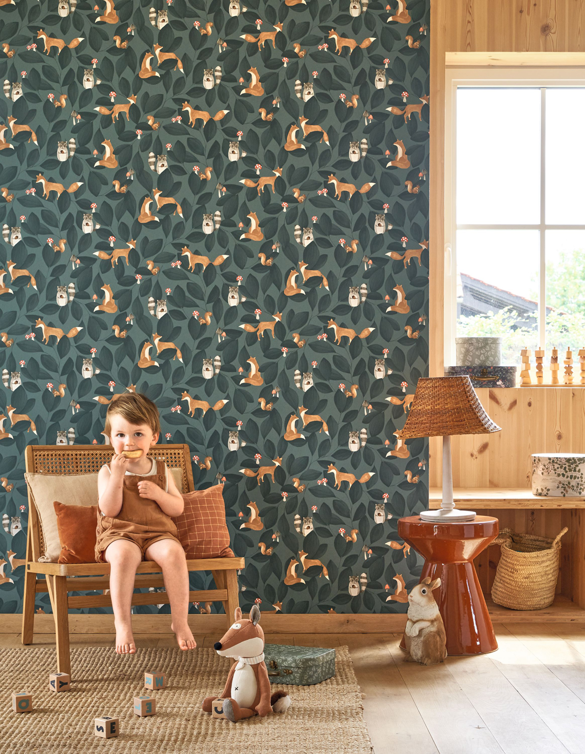 Papier peint Forêt Renard Woodland Friends vert paon - Once Upon A Time de Casadéco AMB2 | Réf. OUAT88276815