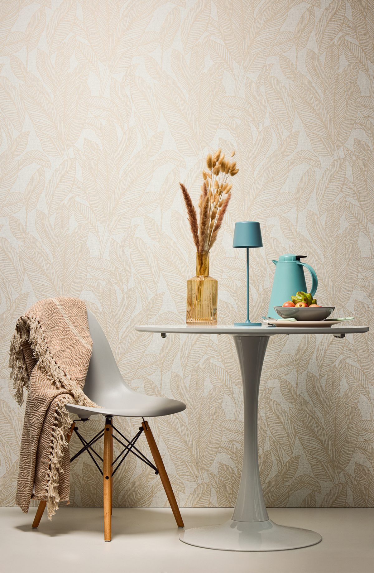 Papier peint Feuille Golden Fern beige doré - Cosmoliving d'A.S. Création AMB3 | Réf. AS-790642