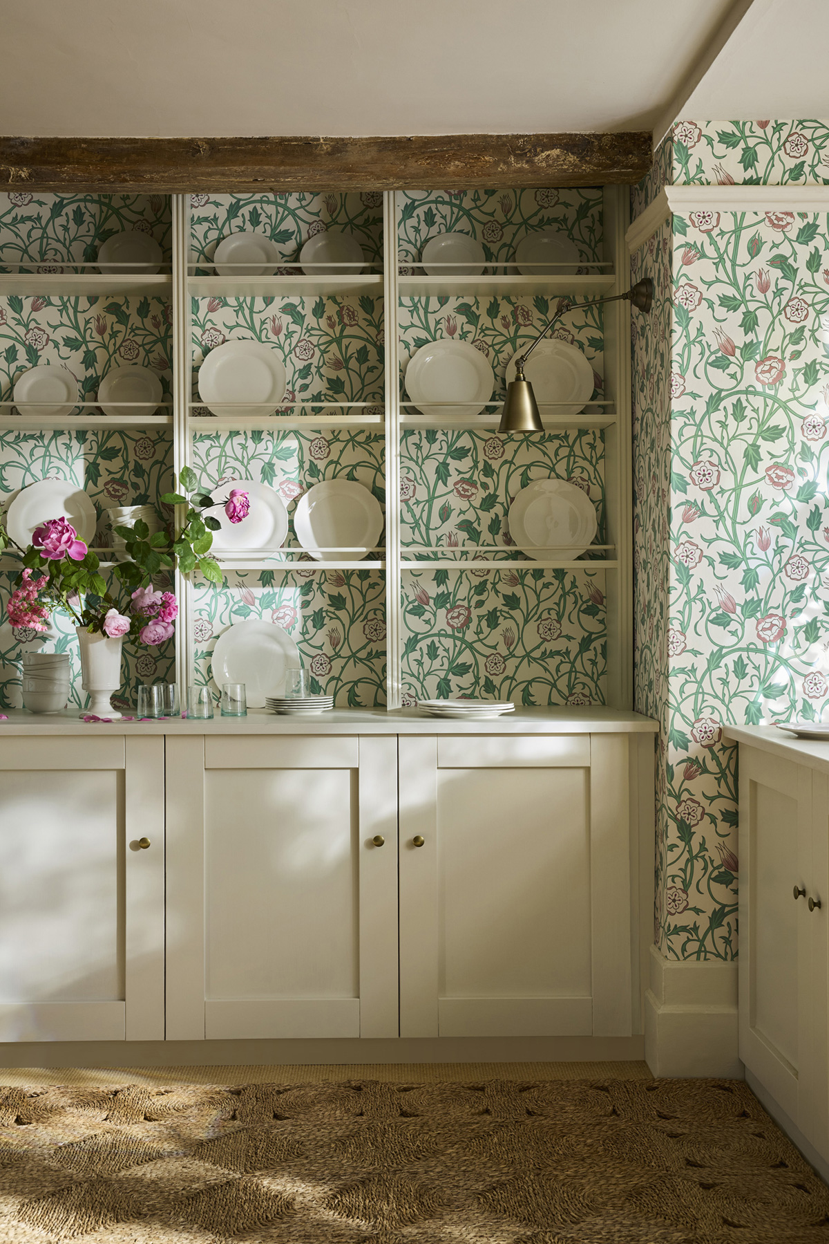 Papier peint Fleur May's Tulip Linen Wash - In The Garden de Little Greene | Réf. 0234MTLINEN
