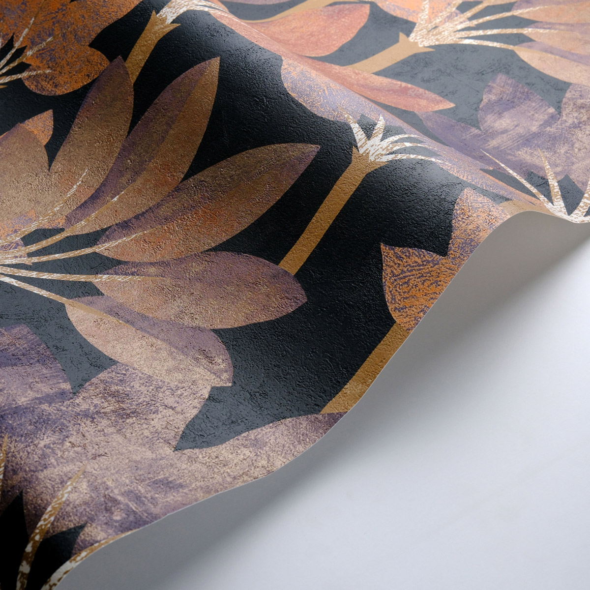 Papier peint Forêt Métallisé Babel bleu encre rouille - Babylone de Casadéco AMB5| Réf. BBLN89718644