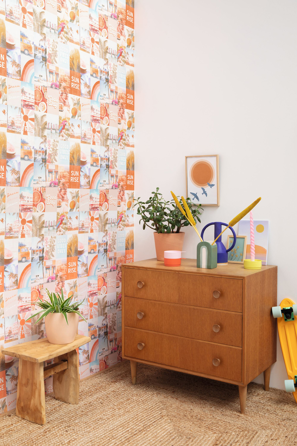 Papier peint Photo Good Day orange - Young & Free de Casélio AMB2 | Réf. YNF103354563