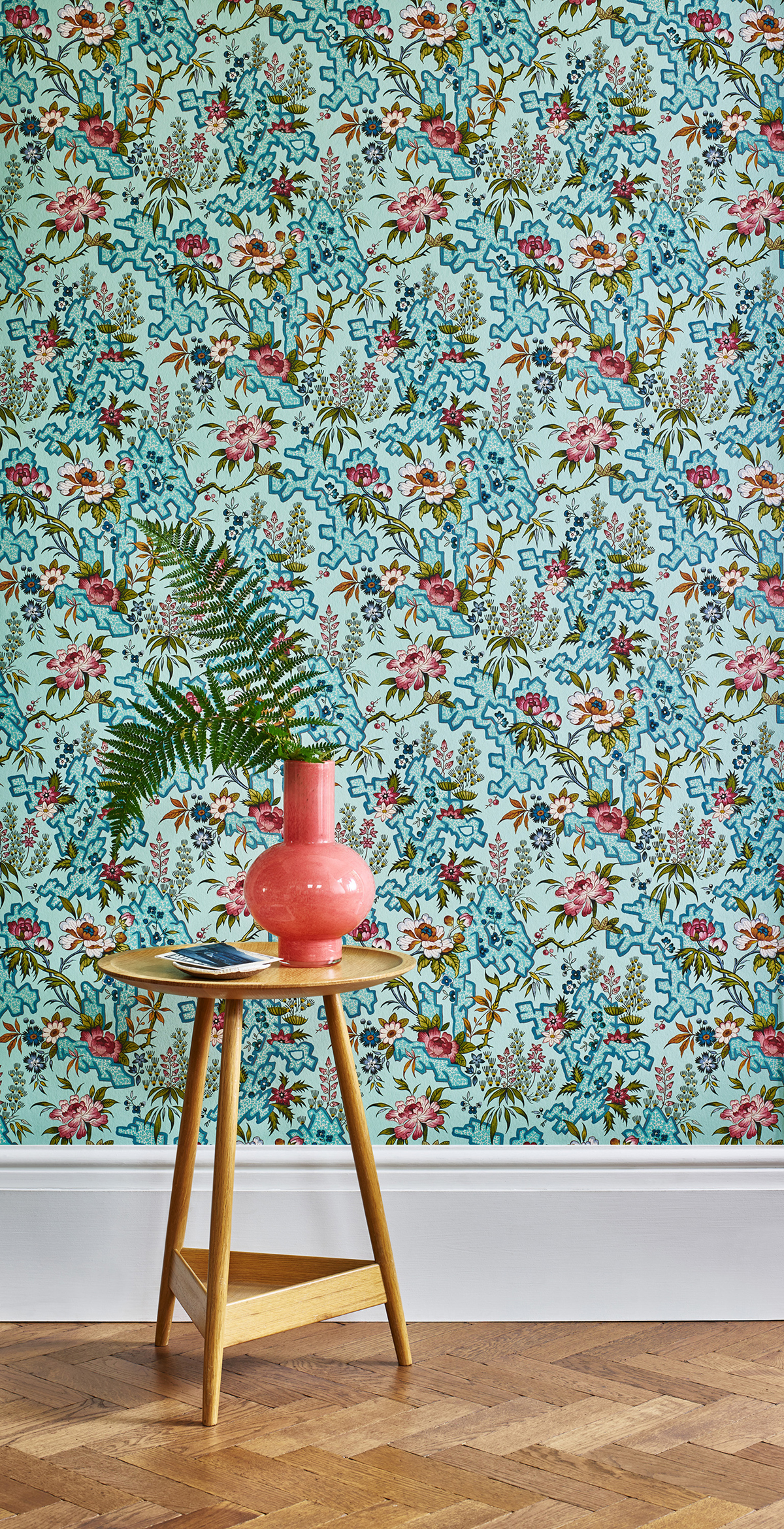 Papier peint Aquarelle Kilburn's Maze bleu céleste - V&A Decorative Papers II d'Initiales | Réf. INI-2412-180-05