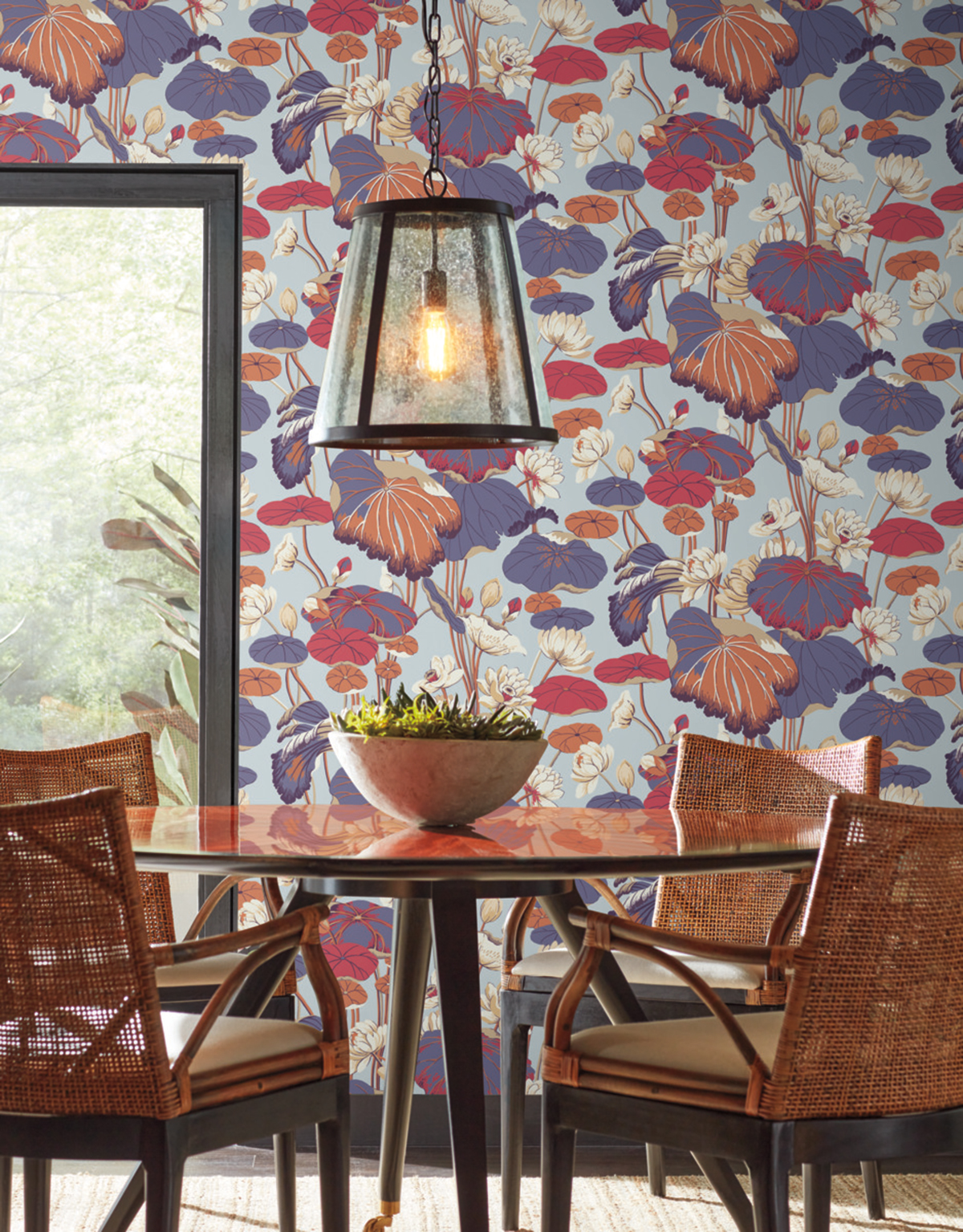 Papier peint Fleur de Lotus parme, rose, orange - Greenhouse de York (Initiales) | Réf. INI-GO8291