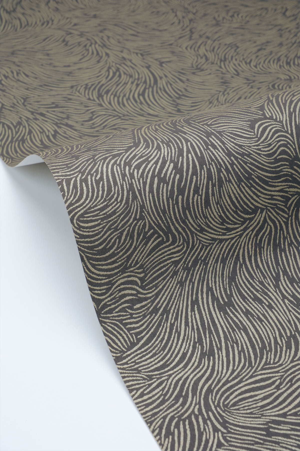 Papier peint Ondulations Graphiques Storm noir métallisé - Moonlight 3 de Casélio ZOOM | Réf. MNL3107069210