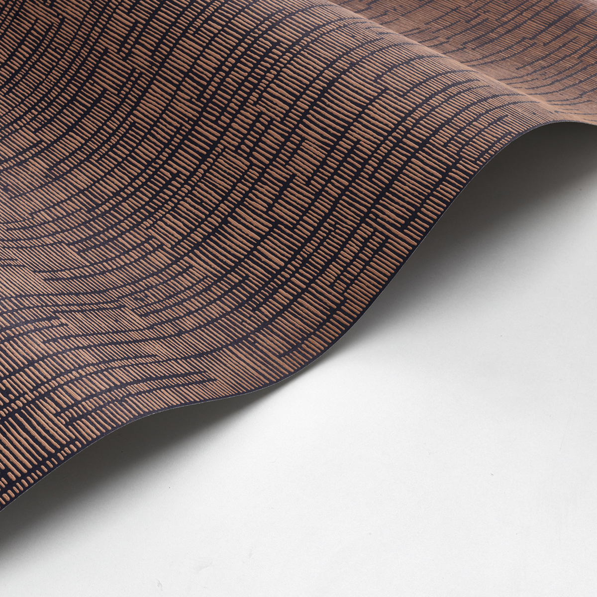 Papier peint Scandinave Capri camel et bleu nuit - Méditerranée de Casadéco | Réf. MEDI87443232