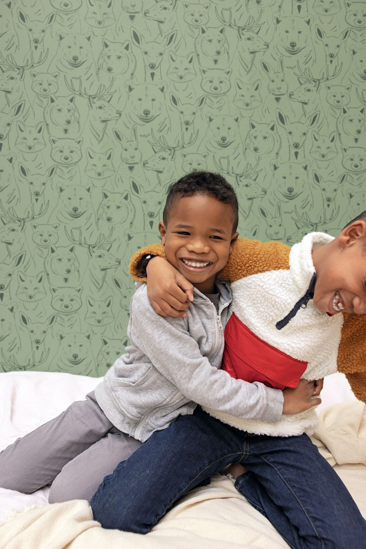 Papier peint Têtes Animaux vert - Autour du Monde de Casélio | Réf. ADM103527270