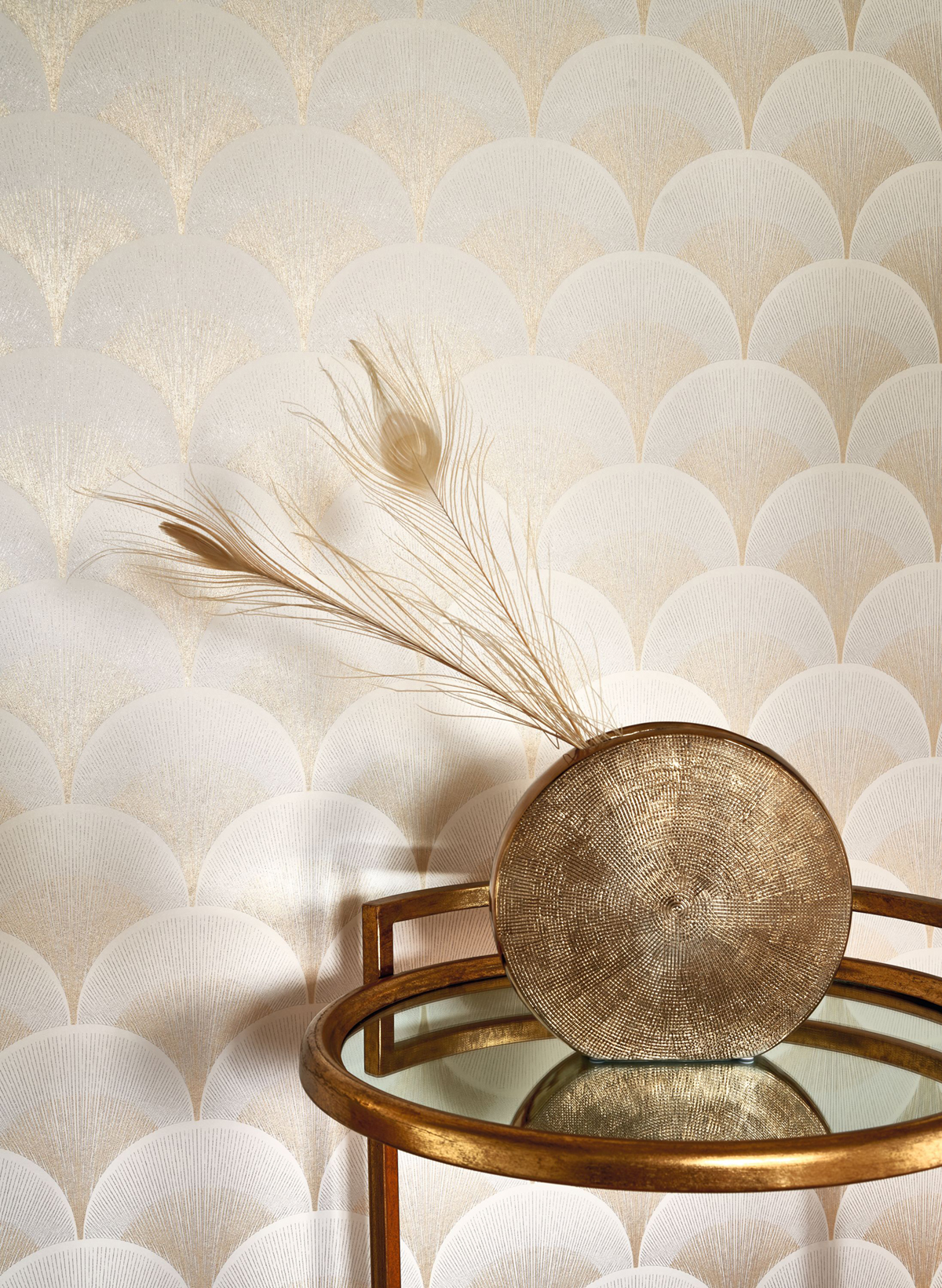 Papier peint Plume de Paon Broadway blanc doré - Twenties de Casadéco AMB2 | Réf. TWNT88661331