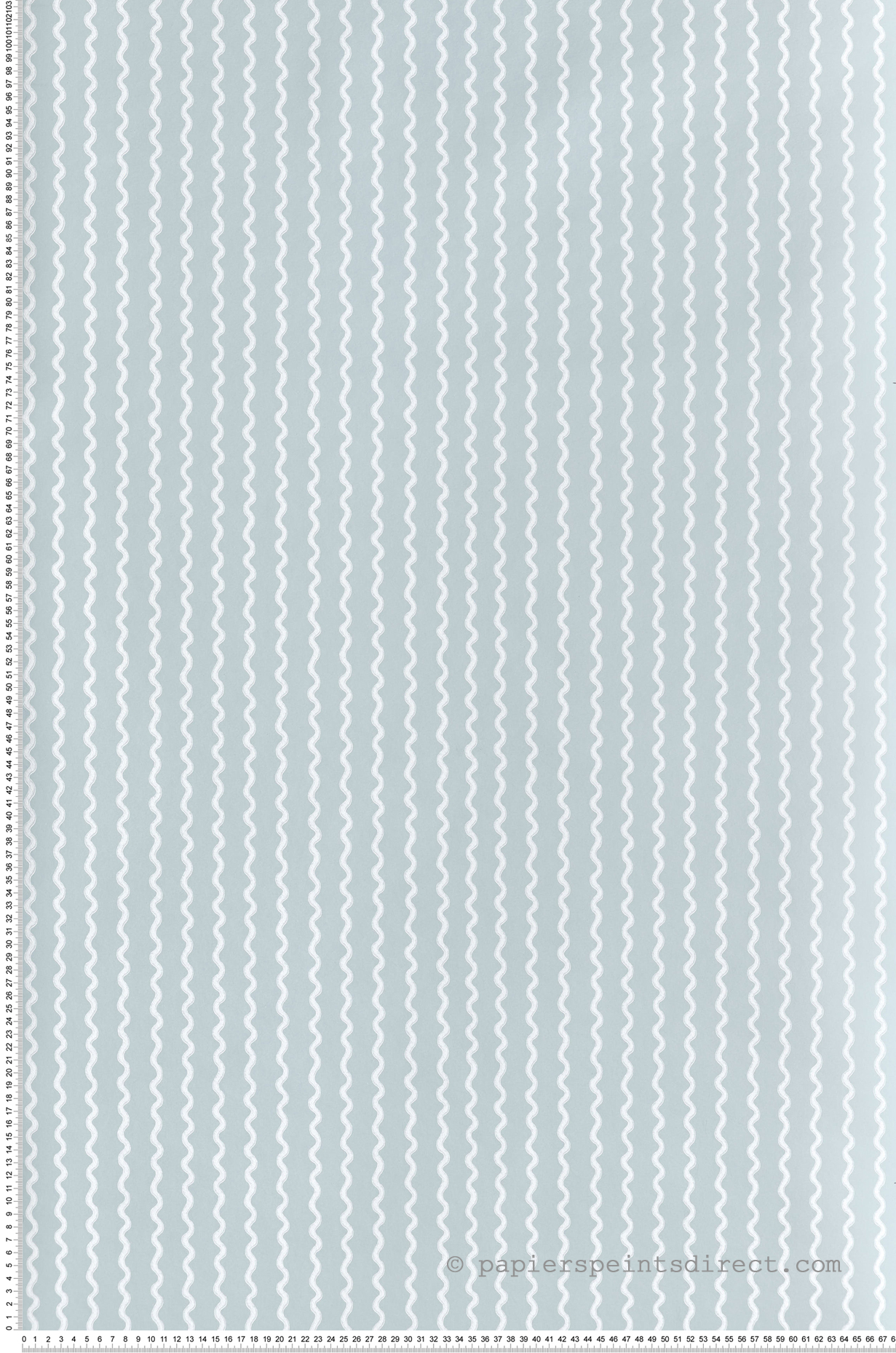 Papier peint Rayures Ondulées Rickrack bleu céleste blanc - Rifle Paper Co. 3 de York (Initiales) | Réf. INI-RF7552