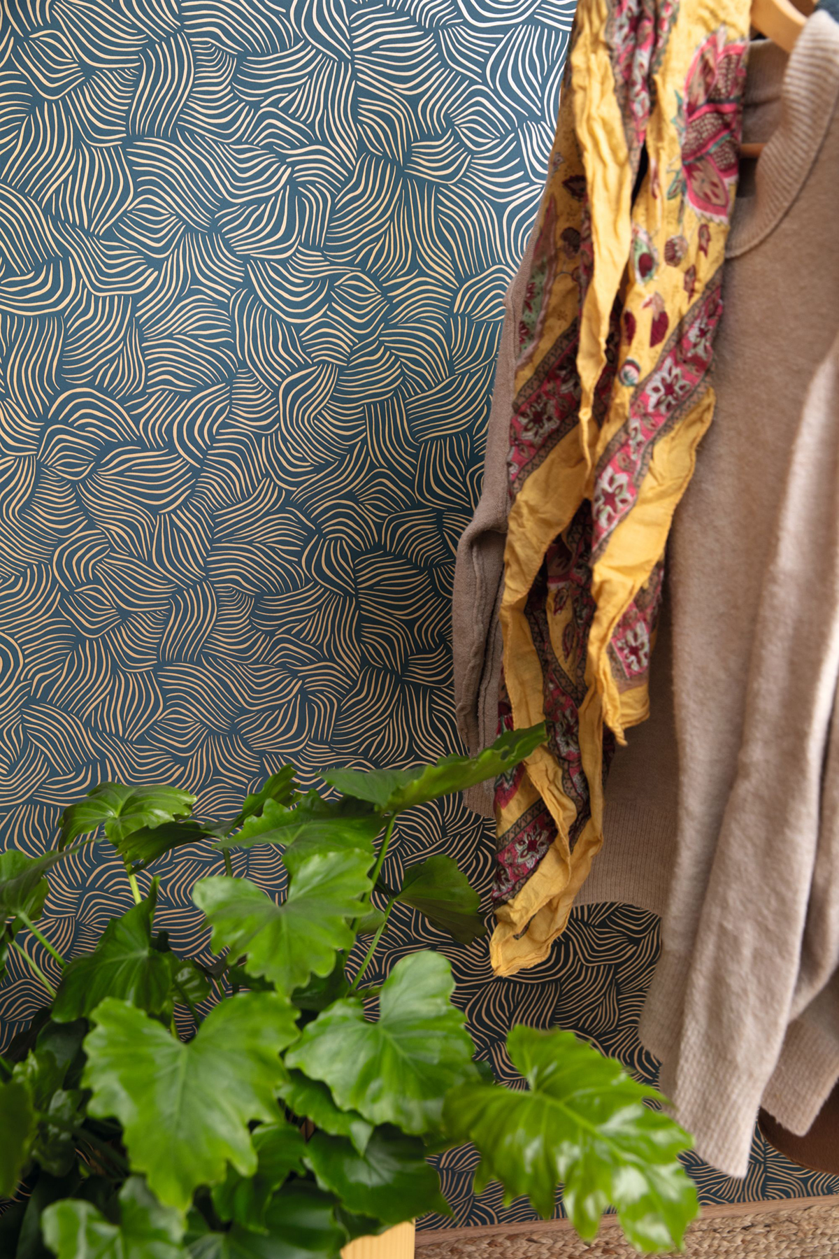 Papier peint Zèbre Mirage indigo nacré - L'Epopée de Casélio AMB2 | Réf. EPO103726025