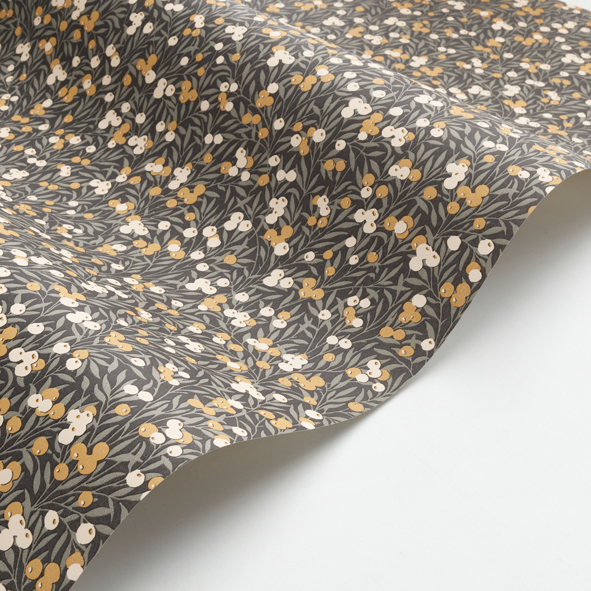 Papier peint Feuillage Cherry noir beige - Flower Market de Casadéco AMB4 | Réf. FLOM89229525