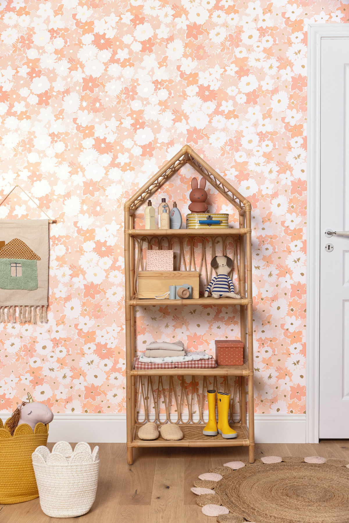 Papier peint Fleur Enfant Flora rose doré - Let's Go Girls! de Casélio | Réf. LGG104410479