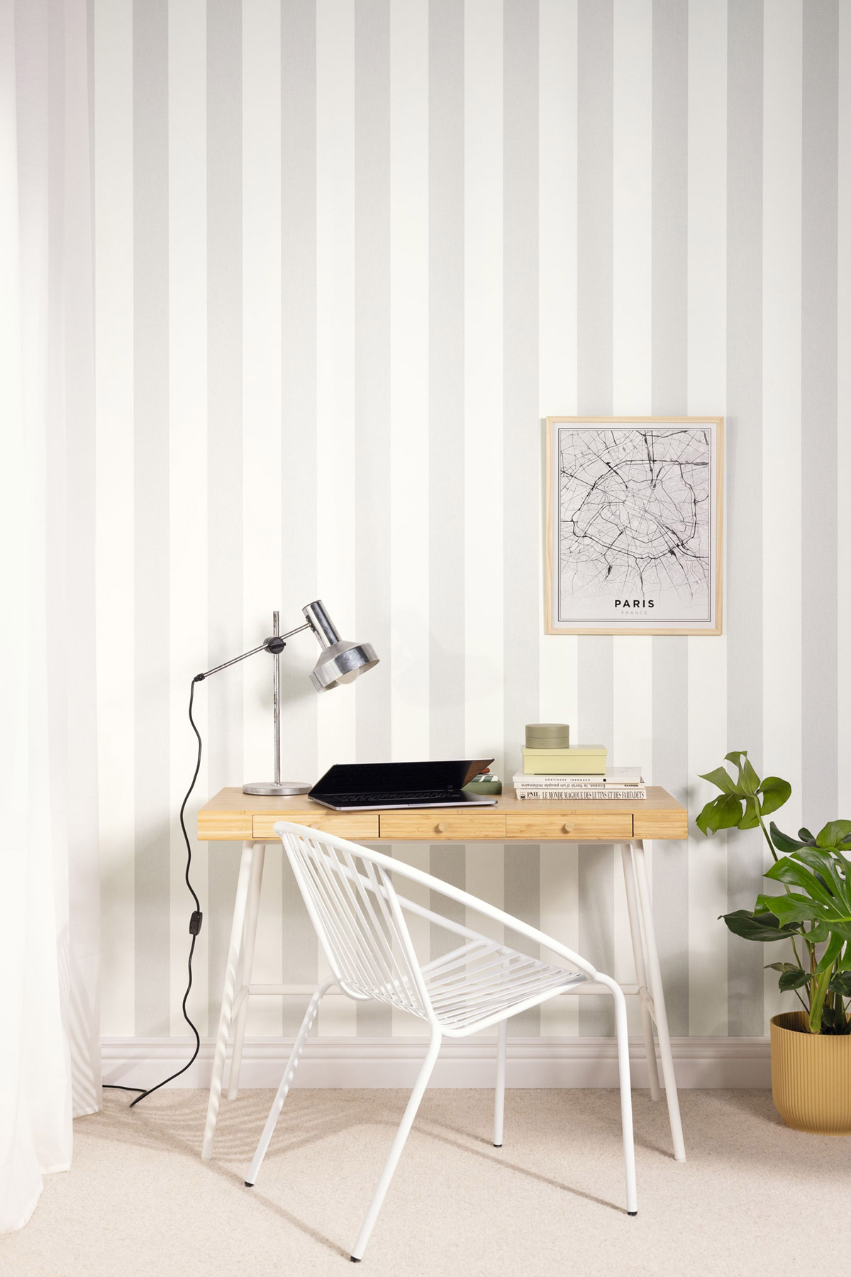 Papier peint Rayures Lin Lines gris souris - Basics de Casélio | Réf. BAI104049090