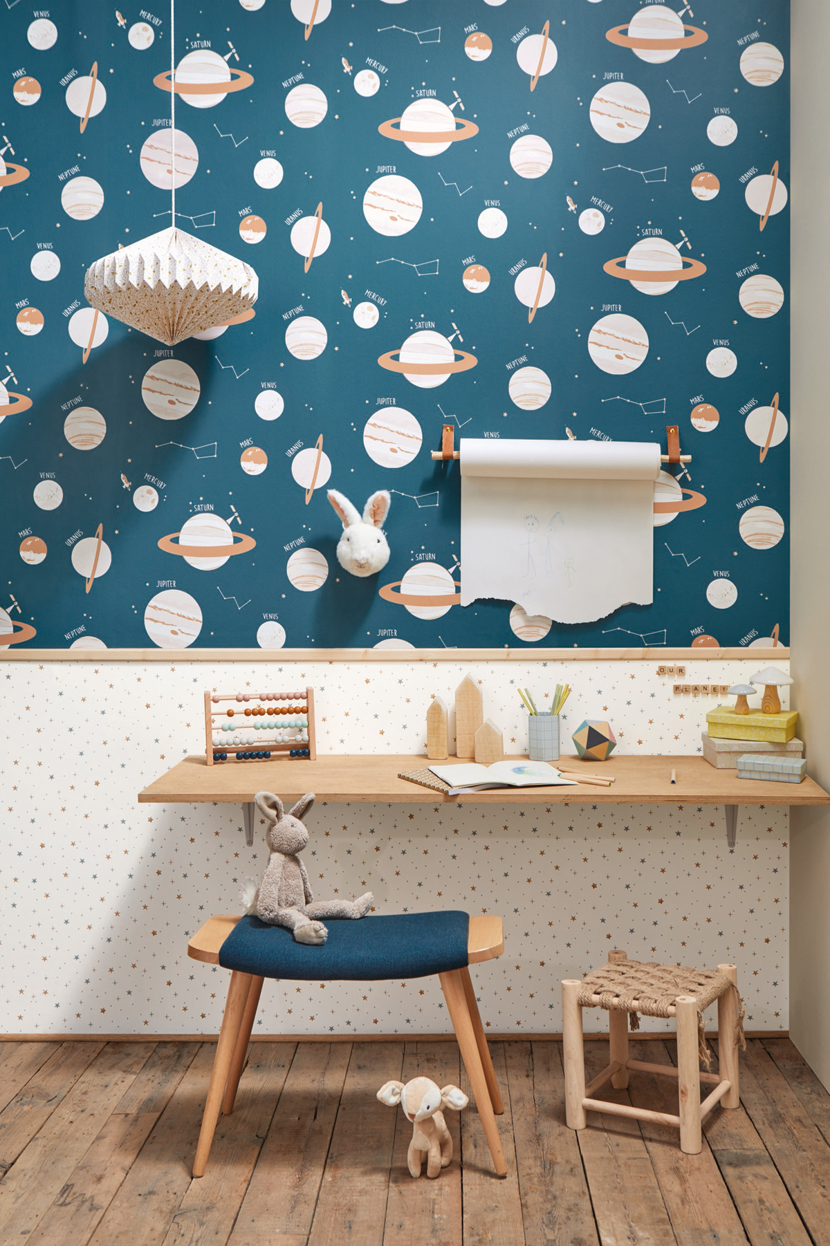 Papier peint Etoile Stars in your eyes beige bleu - Our Planet de Casélio AMB | Réf. OUP101926019