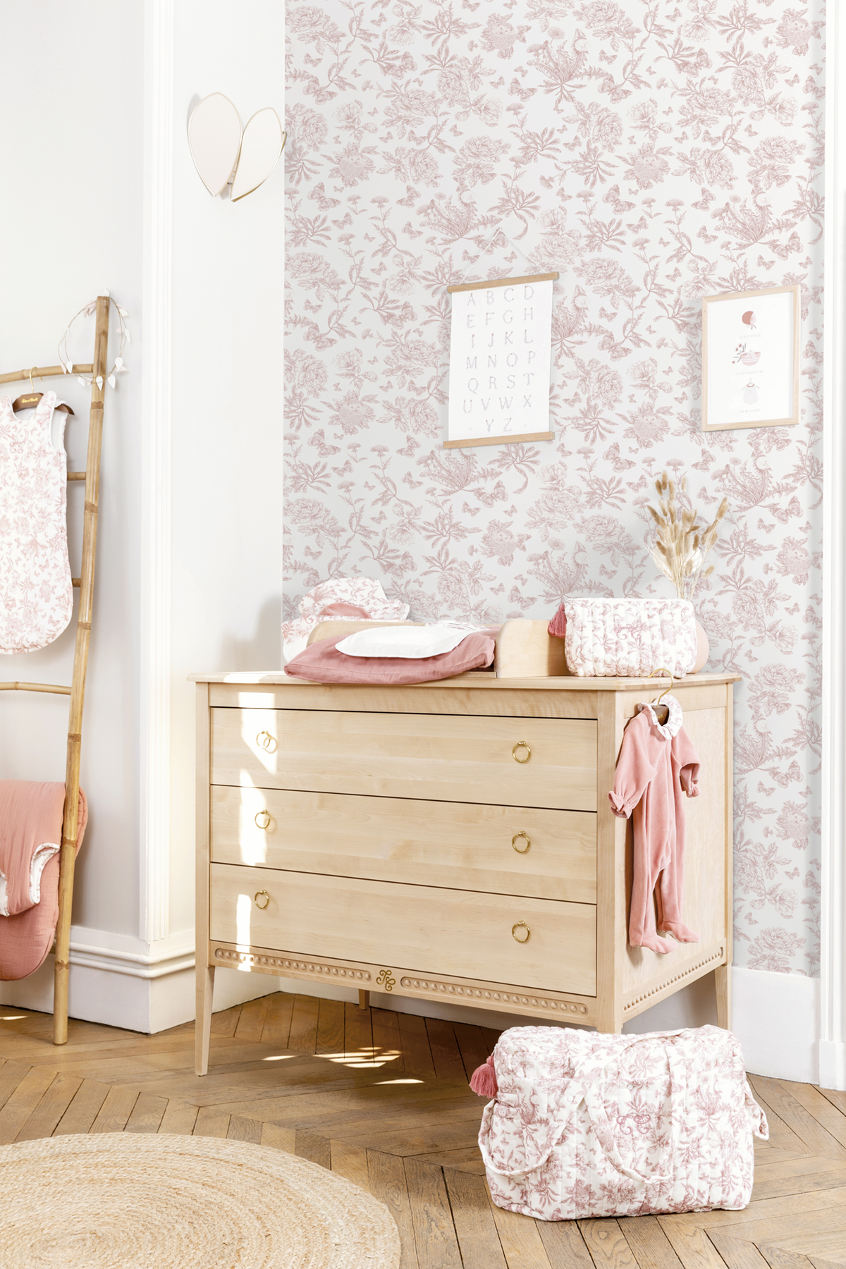 Papier peint Toile de Jouy Hérissons rose - Tartine & Chocolat de Lutèce | Réf. LTC-36230503